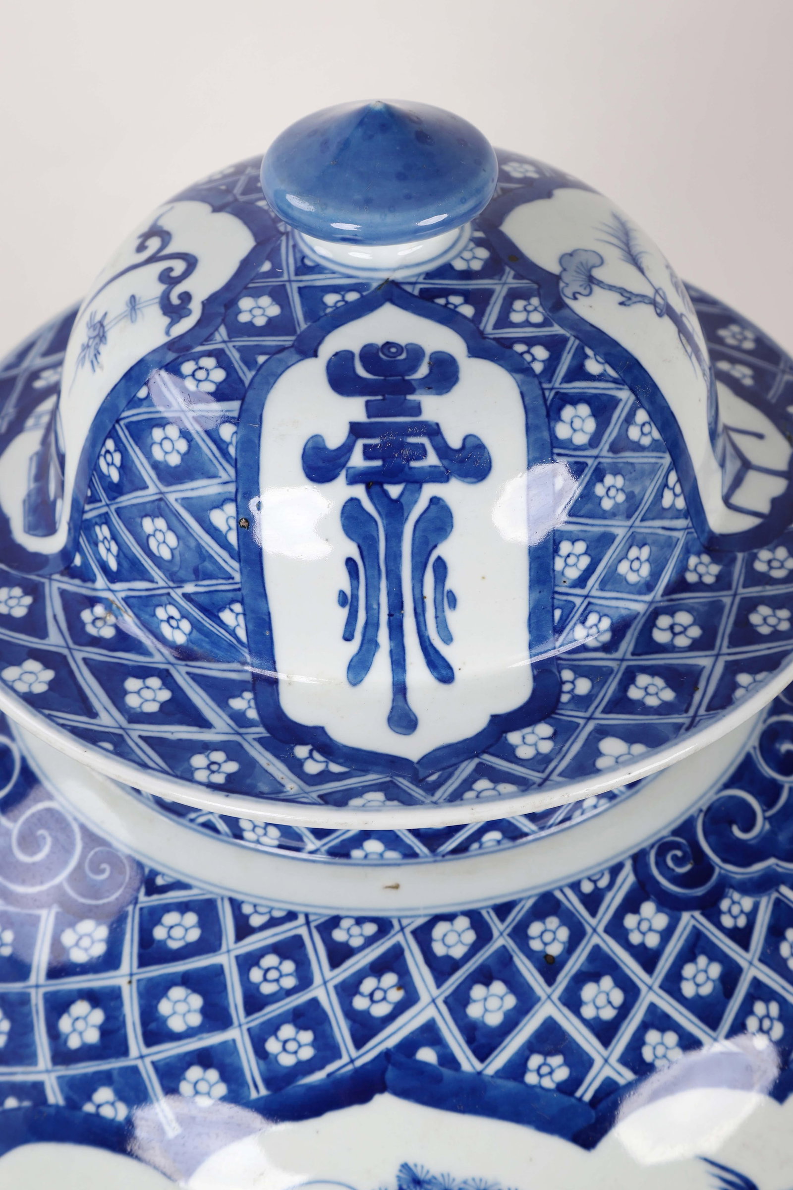 Early 20th Century Vintage Blue White Temple Jar - 5