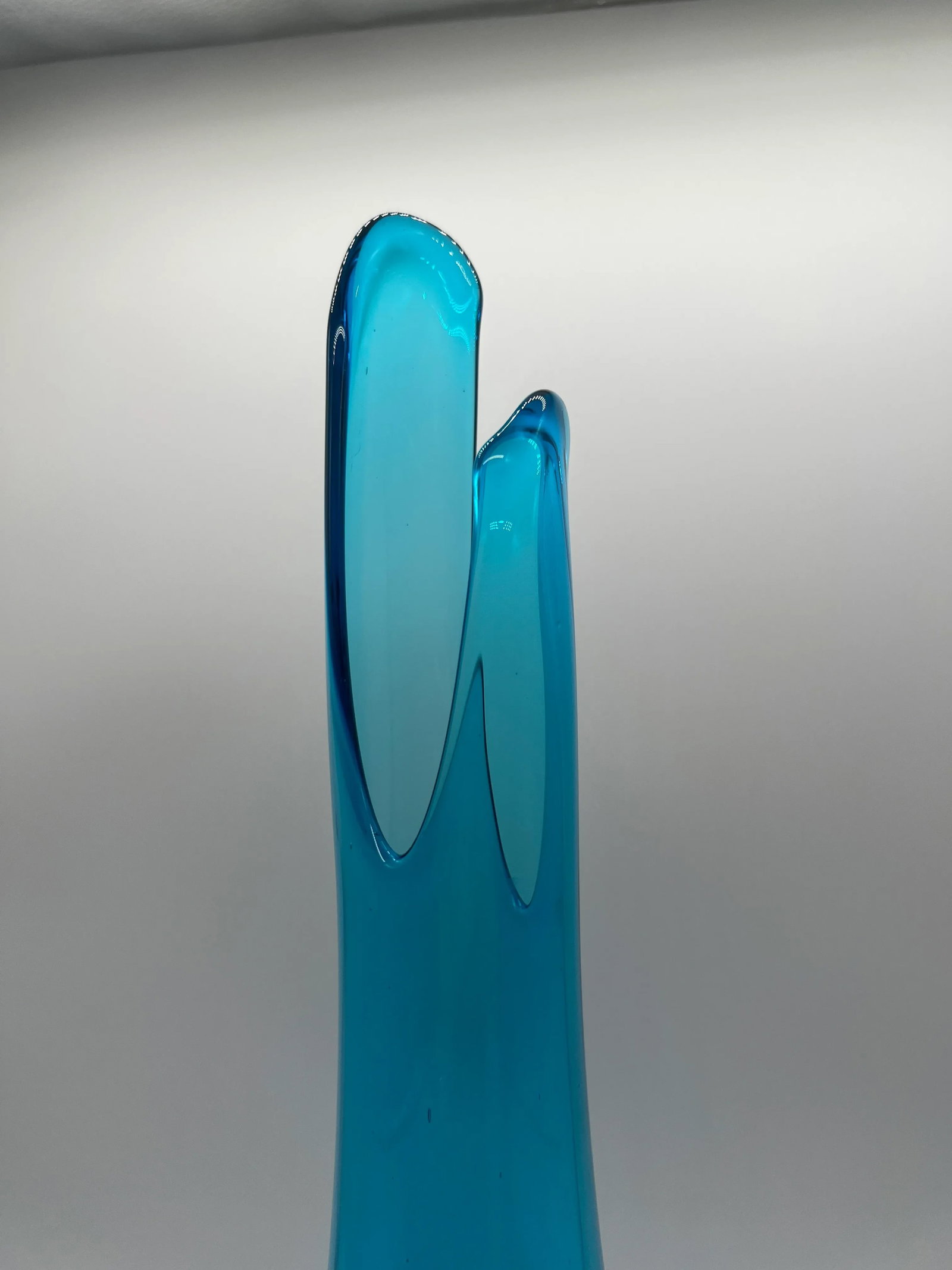 Vintage l.e. Smith Blue Glass Swung Vase 17.75" - 5