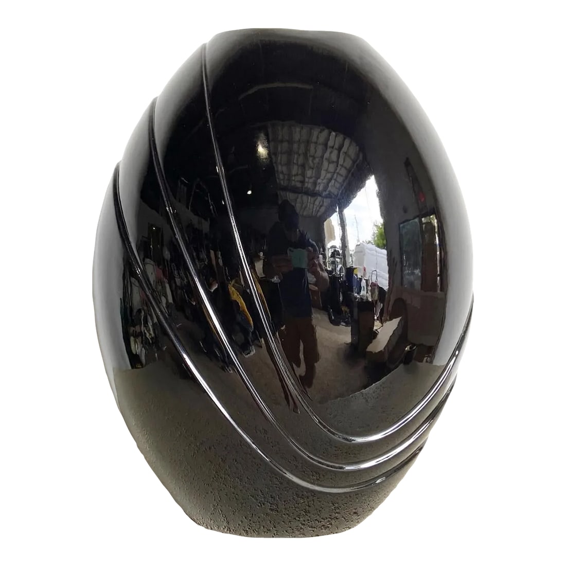 Postmodern Black Gloss Vase by Haeger: The Postmodern Black Gloss Vase by Haeger is a striking representation of postmodern design sensibilities. Crafted by the renowned Haeger ceramics, this vase is cloaked in a deep, lustrous black