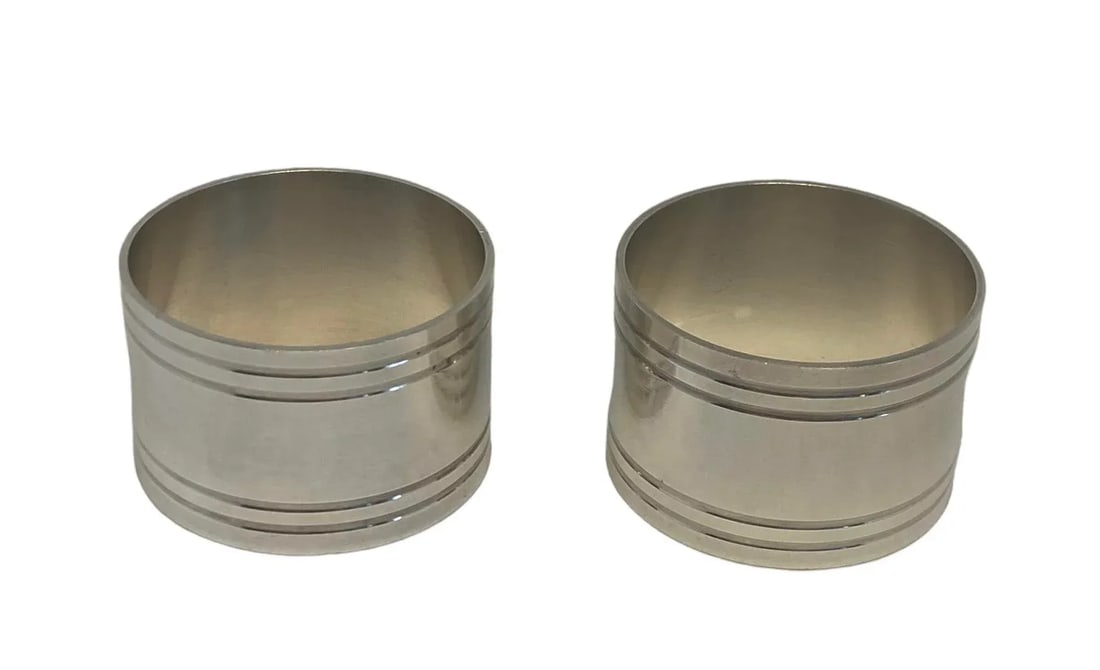 Late 20th Century Christofle Nathalie Silver-Plated Napkin Rings - Set of 2 - 5