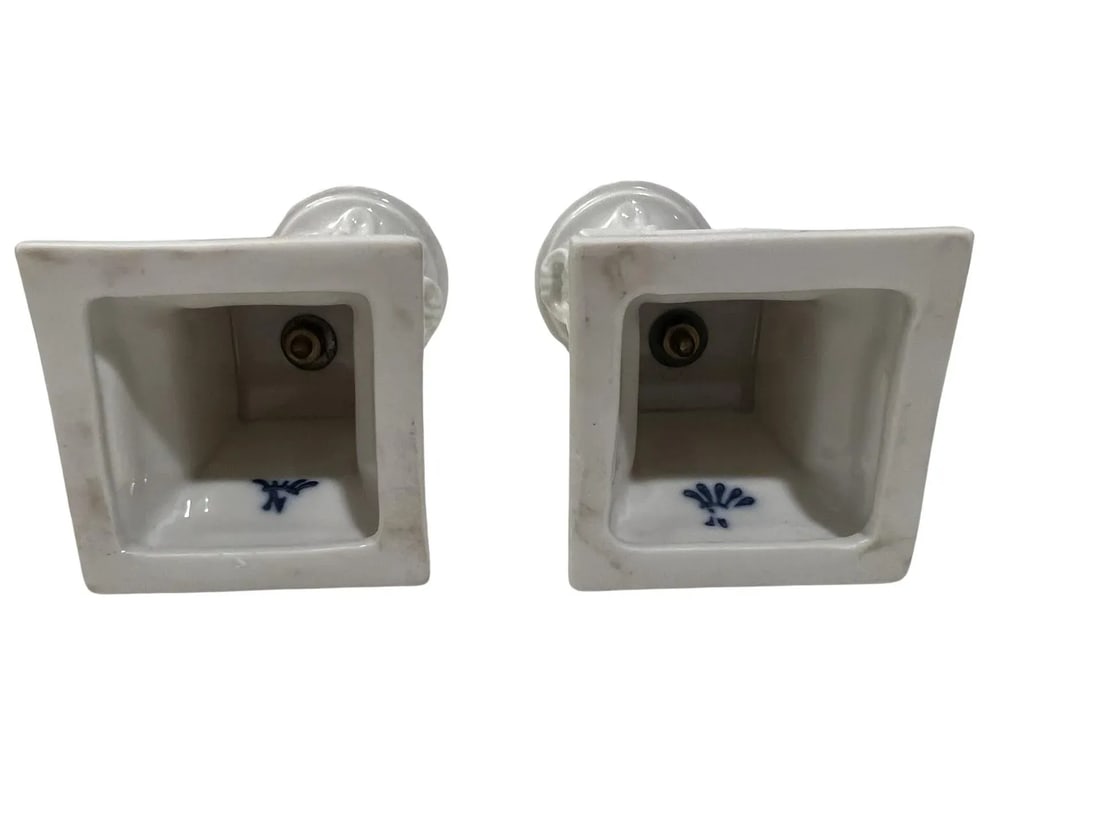 Pair, Cabinet of Curiosity Neoclassical Style Blanc De Chine Porcelain Urns - 5