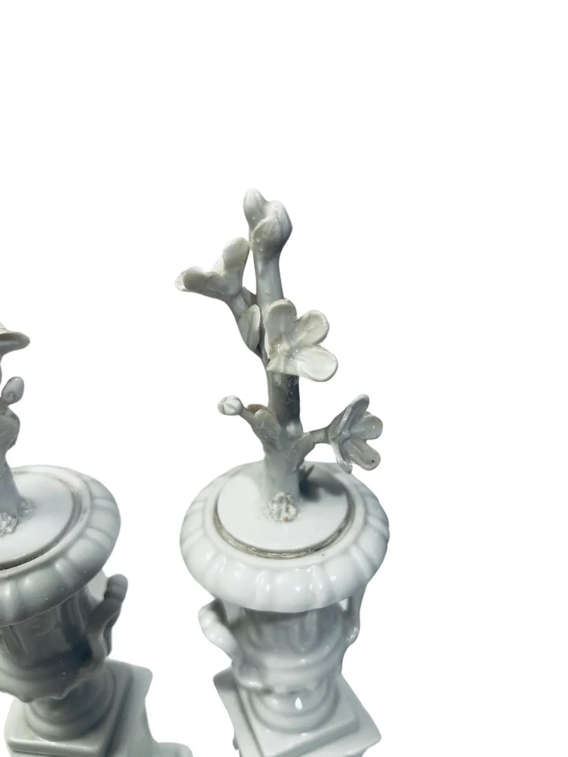 Pair, Cabinet of Curiosity Neoclassical Style Blanc De Chine Porcelain Urns - 9