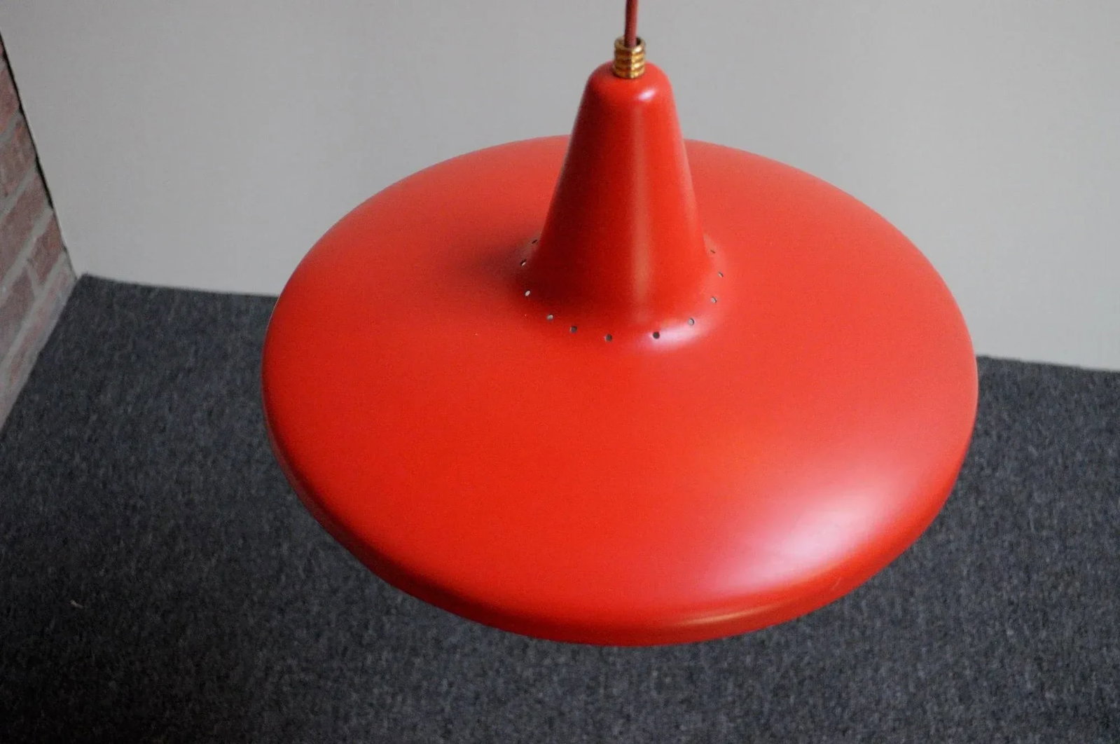 Mid Century Italian Modernist Wall Swag Lamp in Brass and Red Lacquered Metal - 7