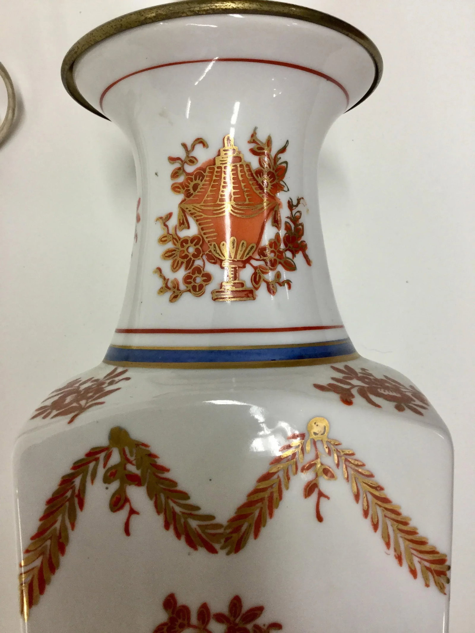 Vintage Honi Chilo Traditional Porcelain Table Lamp - 12