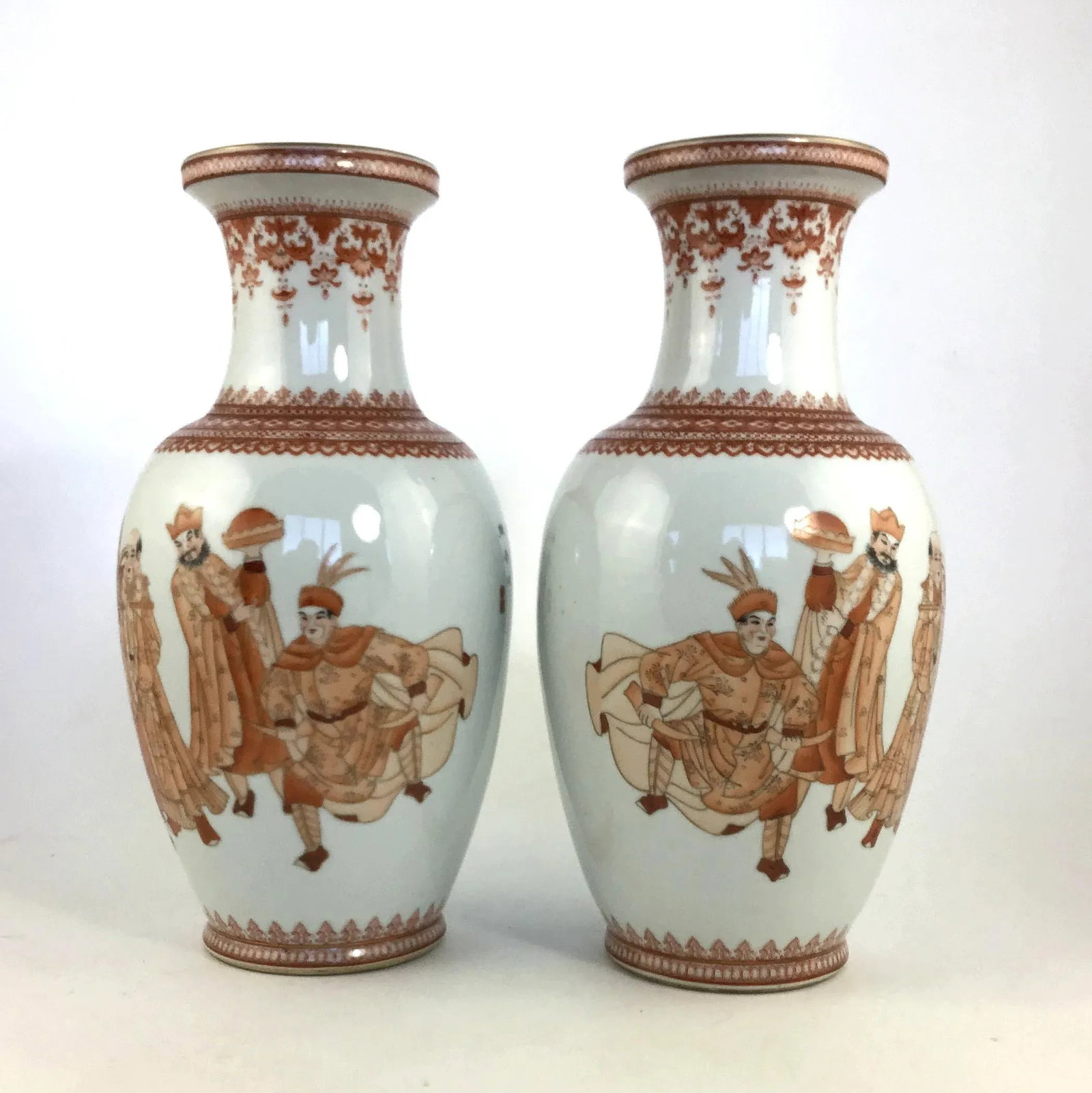 Early 20th Century Antique Chinese Vases - A Pair - 4