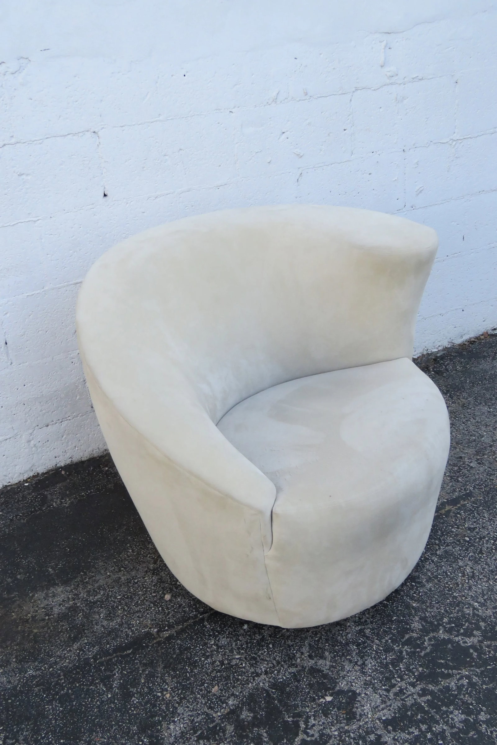 Vladimir Kagan Directional Nautilus Swivel Accent Chair - 12