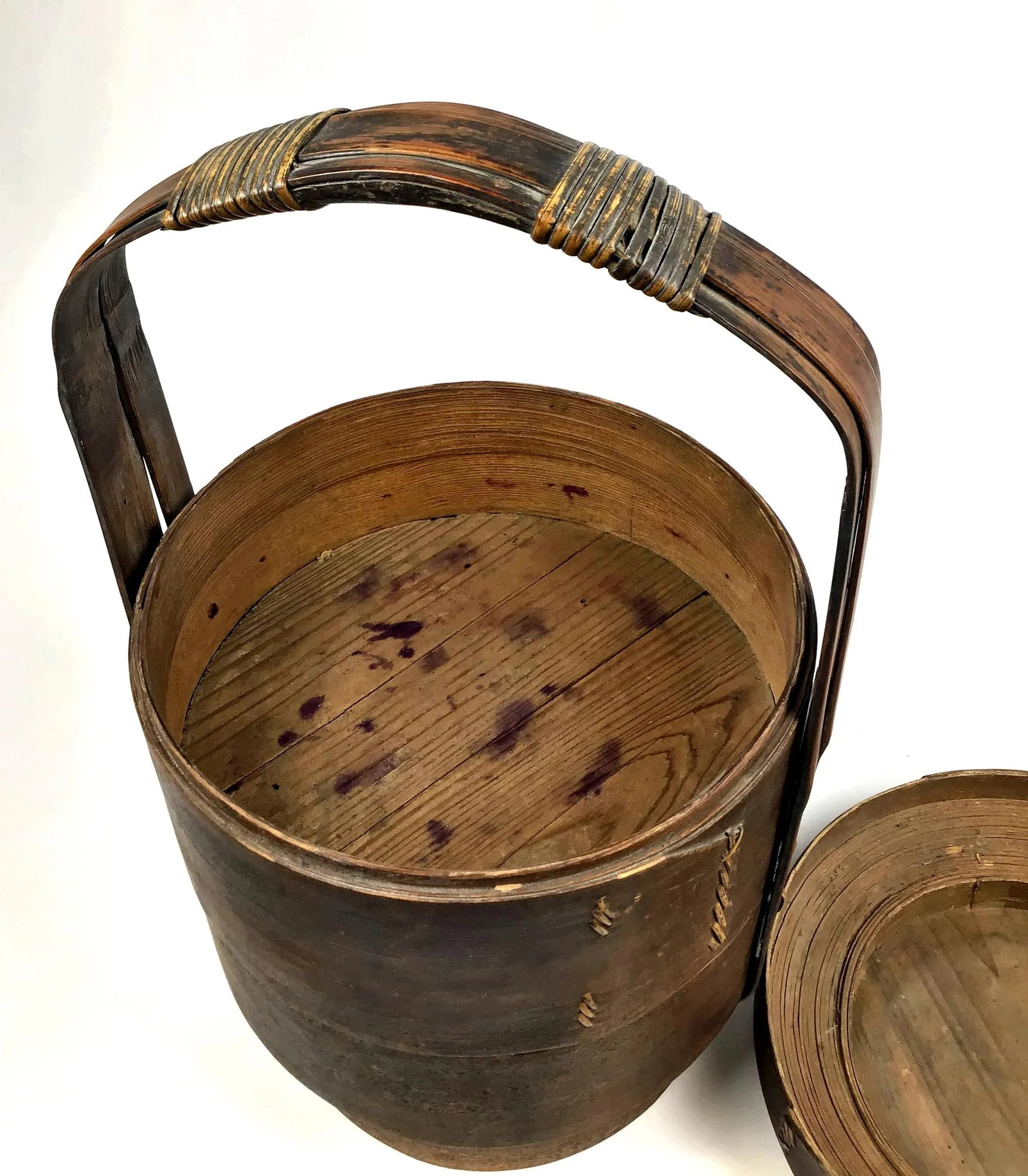 1900s Chinese Wood and Reed Wedding Basket - 7