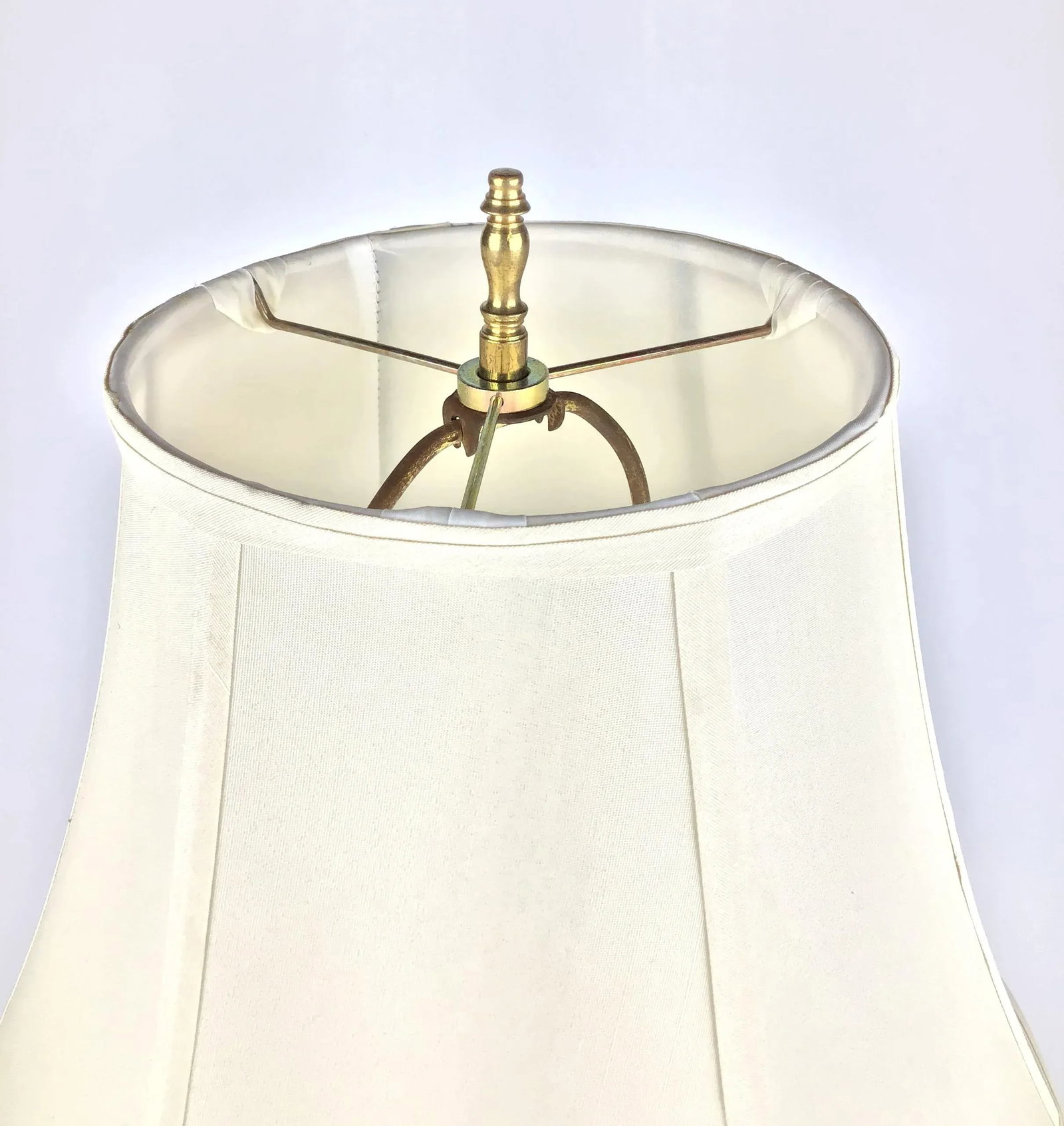 1980s Brass Table Lamp With Shade - 5