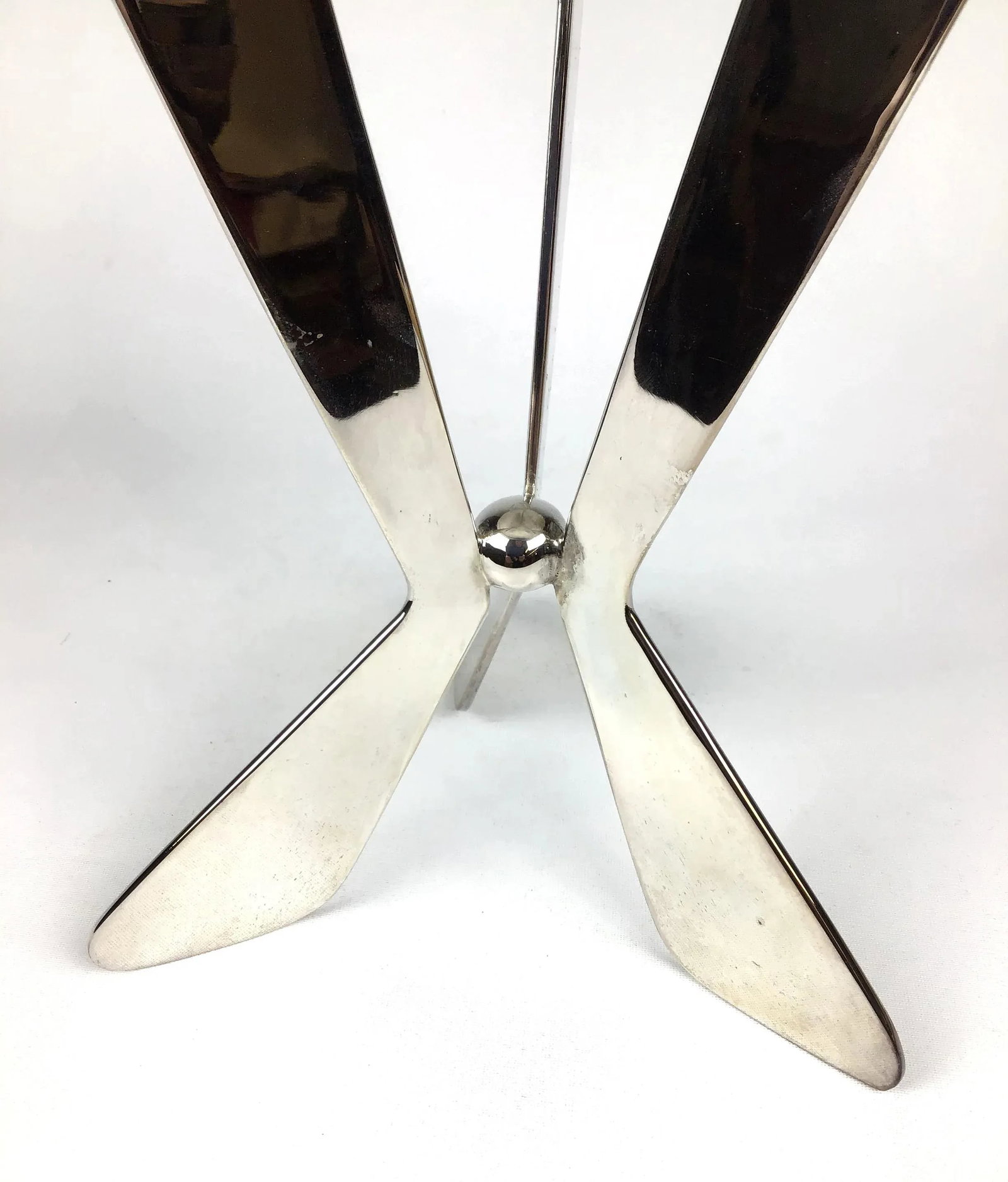 1980s Silver Plated Modern Heavy Pedestal Stand - 6