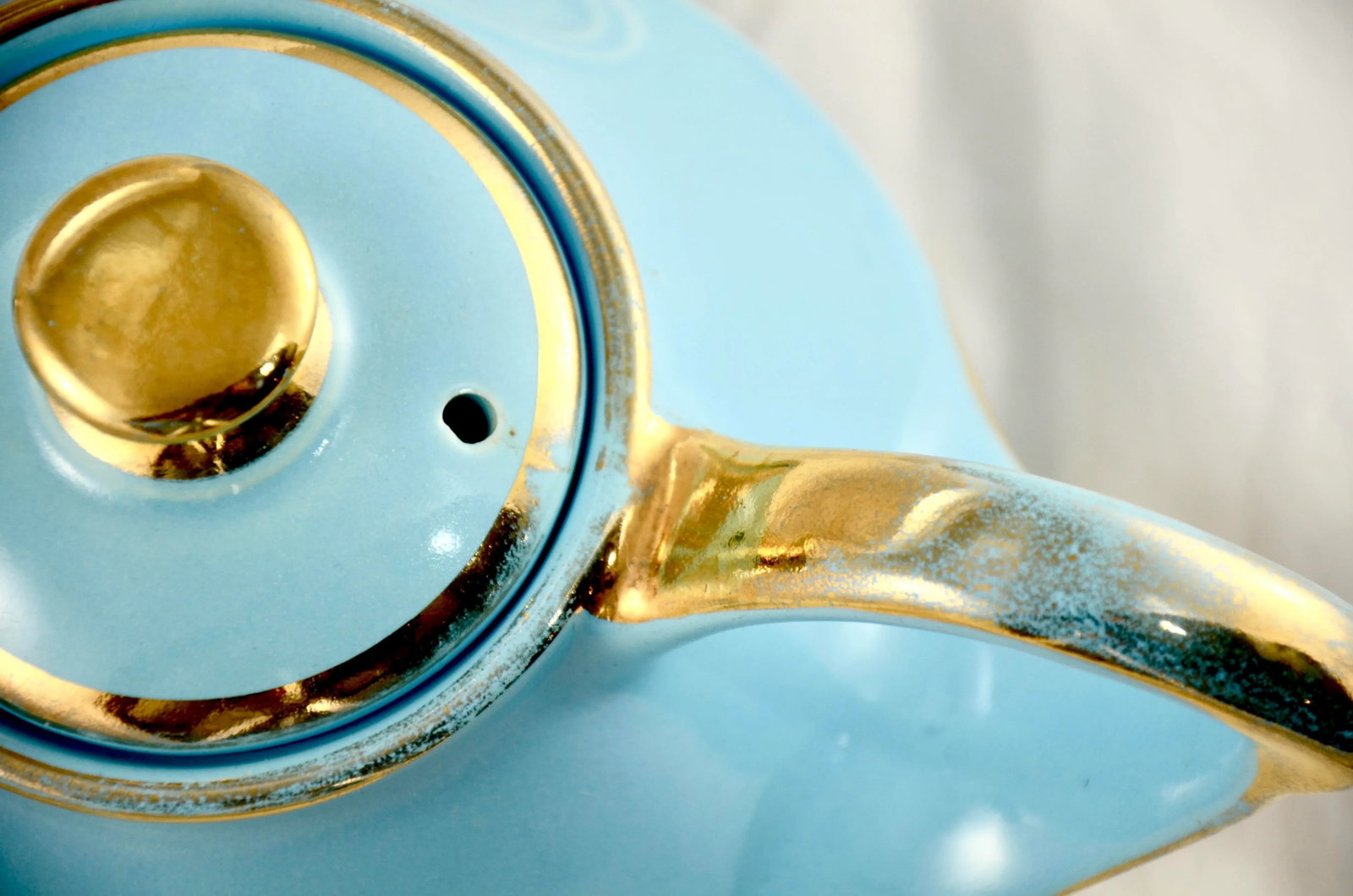1950s Aqua & 22k Gold Teapot - 6
