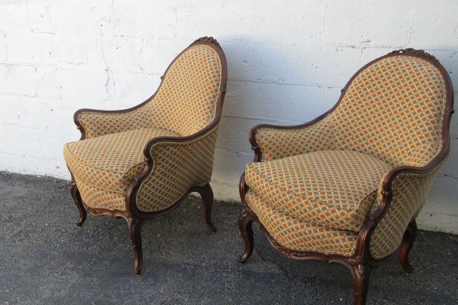 French Early 1900s Hand Carved Side Lounge Accent Fireplace Chairs a Pair - 5