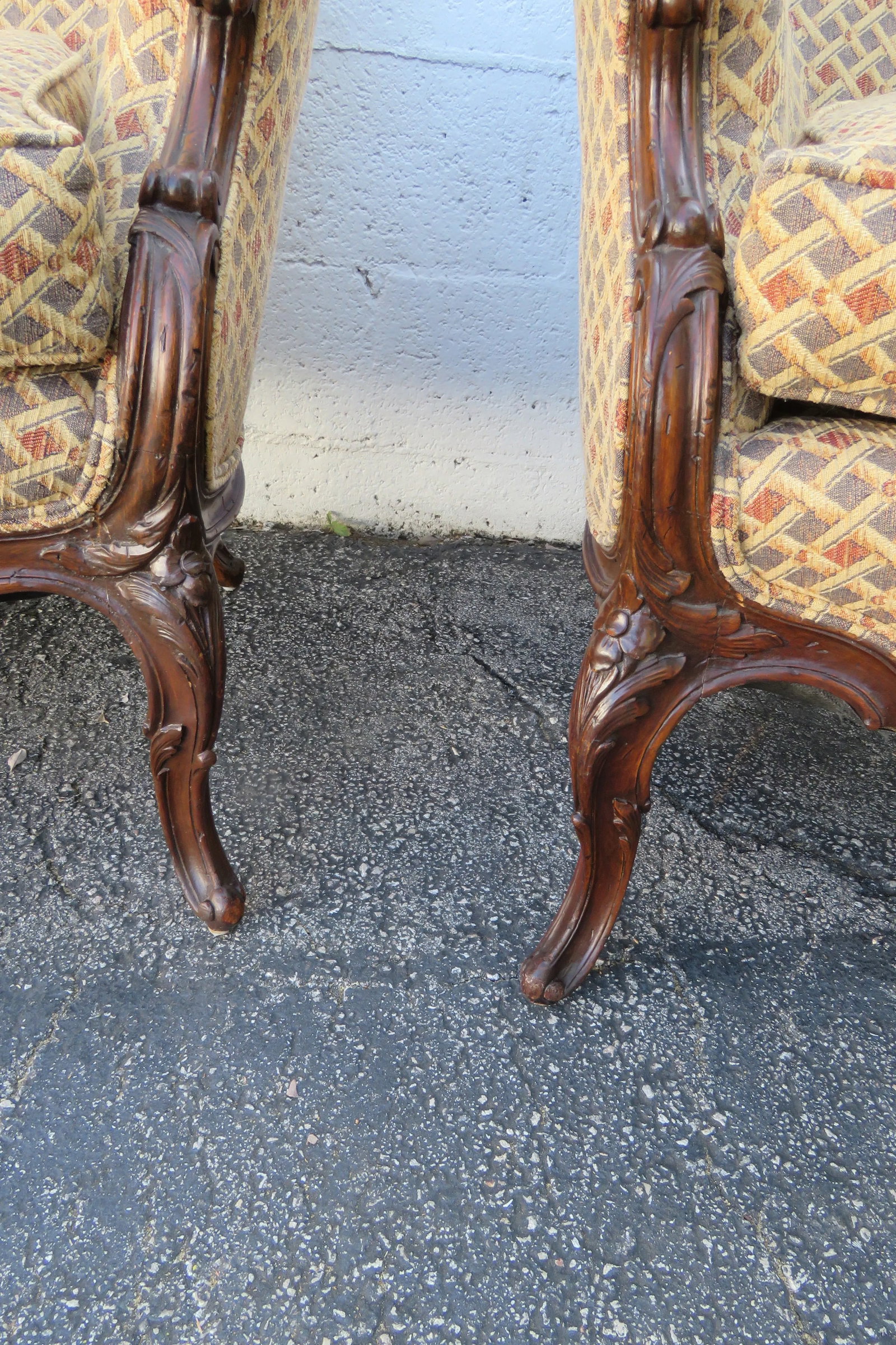 French Early 1900s Hand Carved Side Lounge Accent Fireplace Chairs a Pair - 8