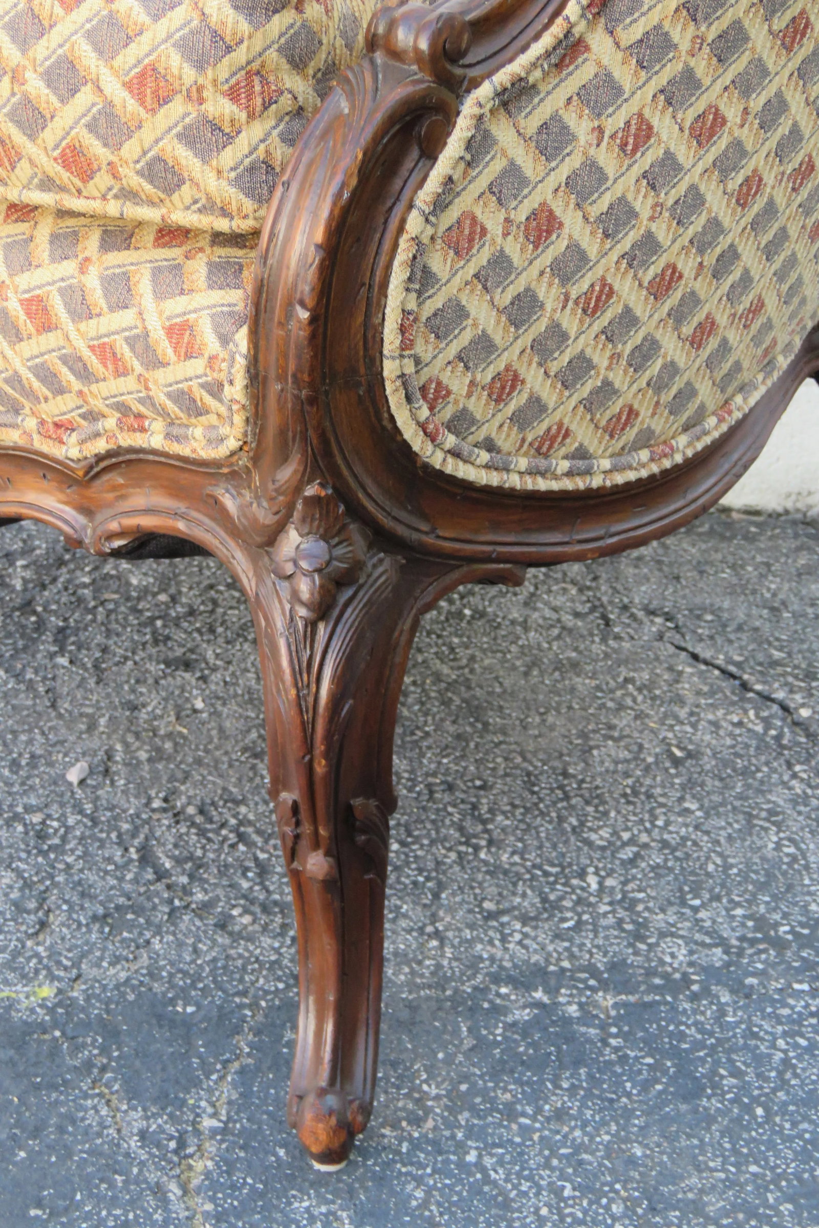 French Early 1900s Hand Carved Side Lounge Accent Fireplace Chairs a Pair - 9