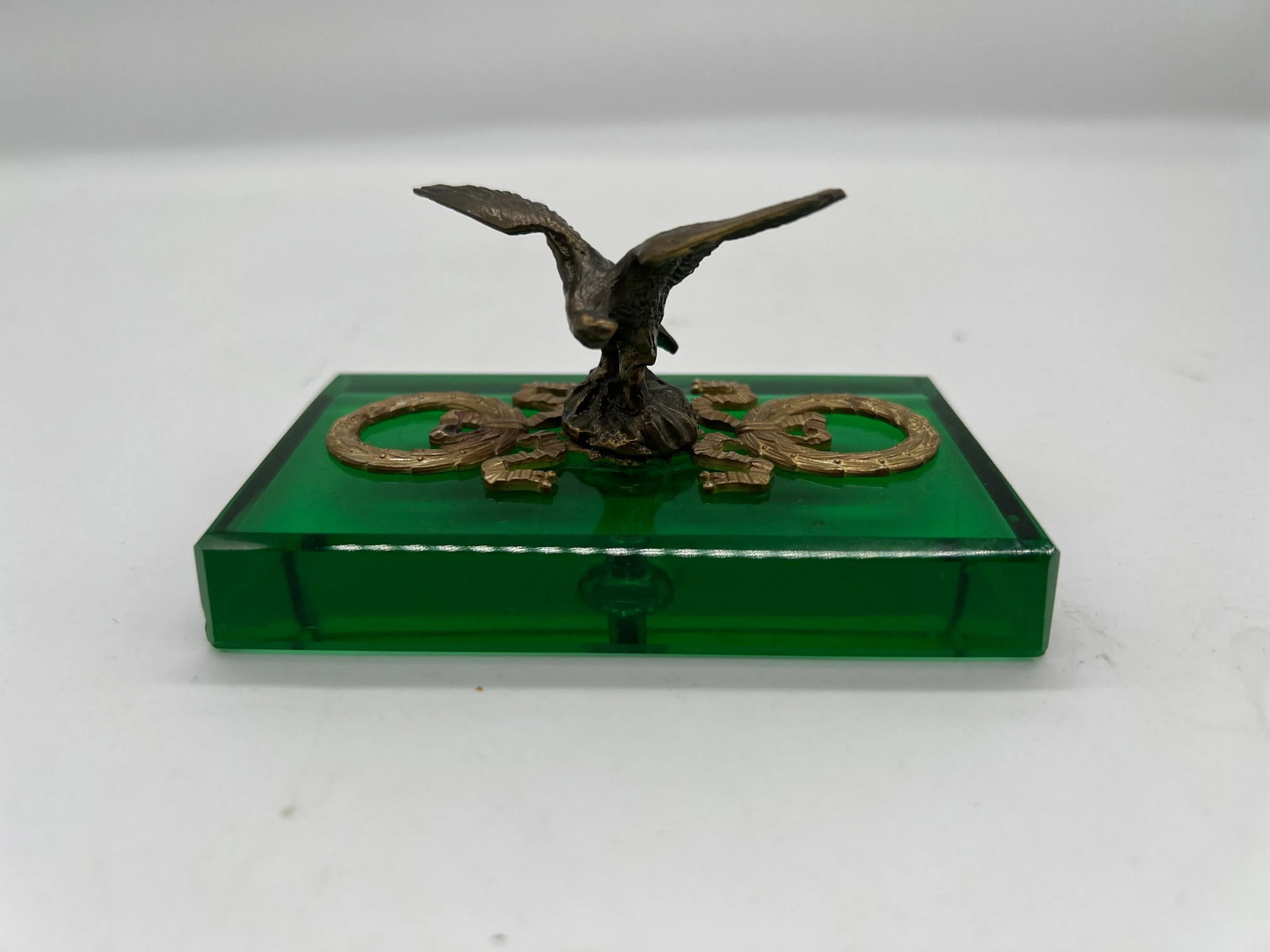 Antique French Empire Style Gilt Eagle Motif & Emerald Glass Paperweight - 4