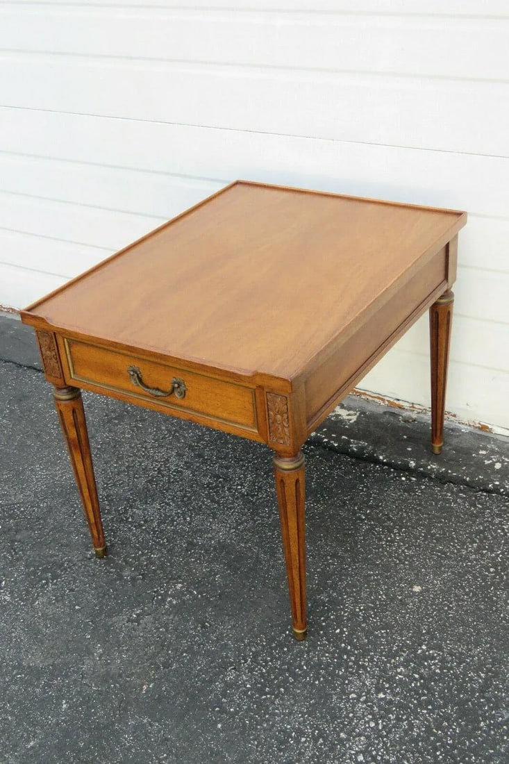 20th Century Traditional Henredon Furniture Mahogany Nightstand Side End Lamp Table - 11