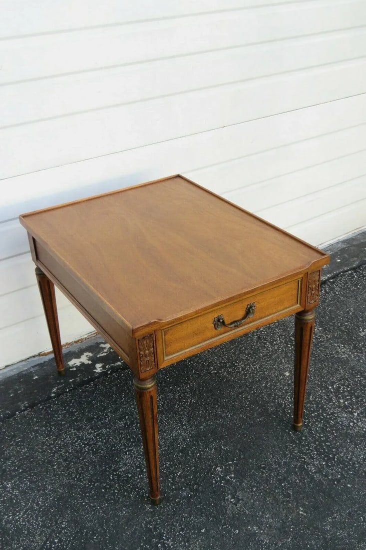 20th Century Traditional Henredon Furniture Mahogany Nightstand Side End Lamp Table - 13