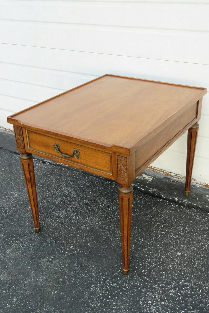 20th Century Traditional Henredon Furniture Mahogany Nightstand Side End Lamp Table - 5