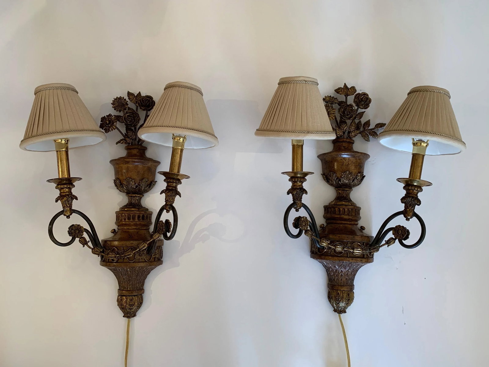 Maitland Smith Floral Motif Brass Sconces - a Pair - 10