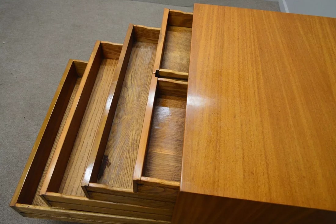 Edward Wormley for Dunbar Mid Century Modern Chest - 10
