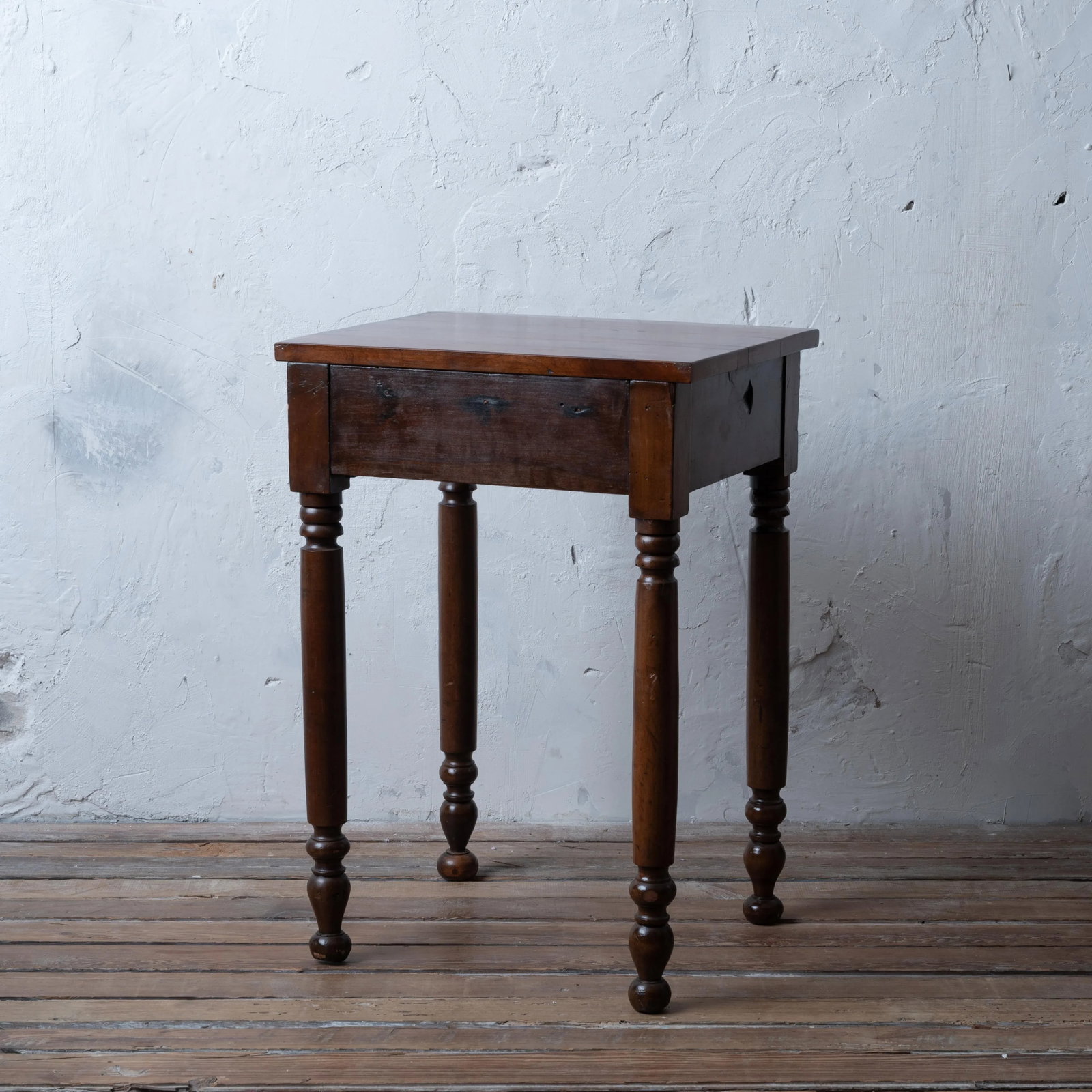 A Sheraton Mahogany One-Drawer Stand - 11