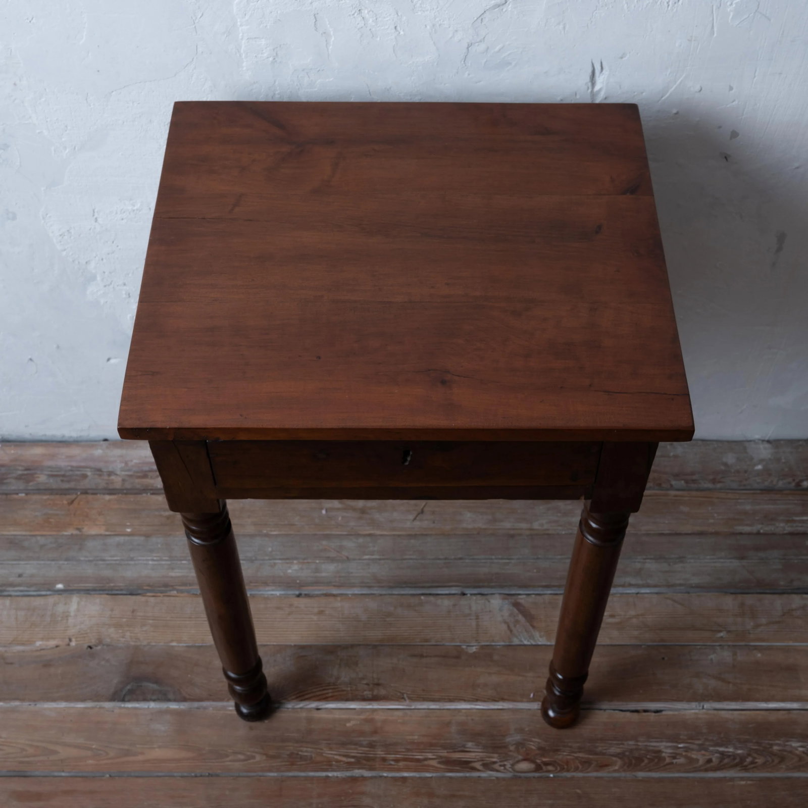 A Sheraton Mahogany One-Drawer Stand - 8