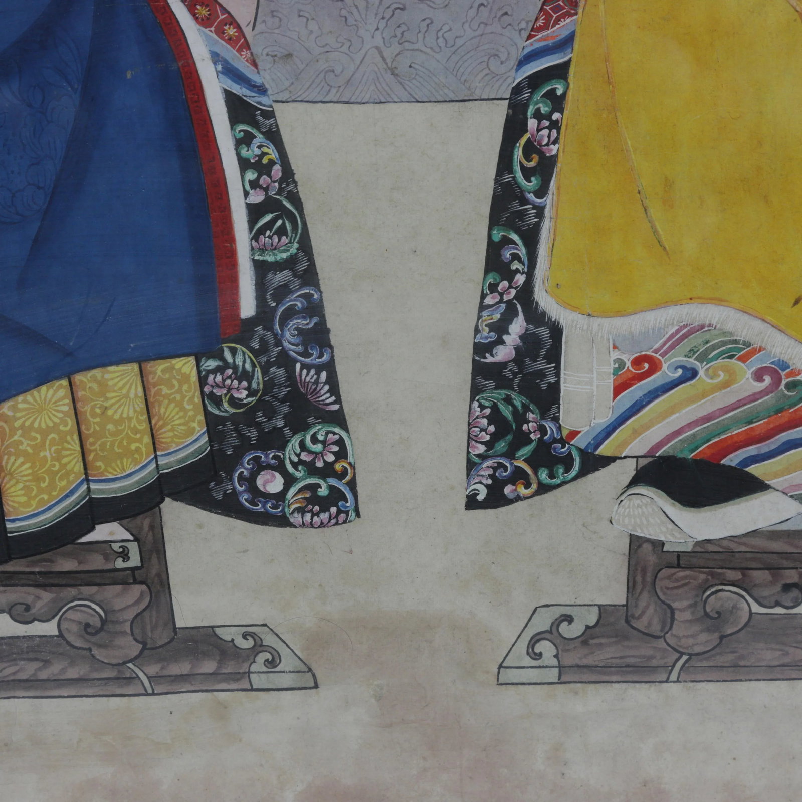 Large Framed Mid-Qing Dynasty Chinese Meticulous Ancestor Portraits Painting - 4