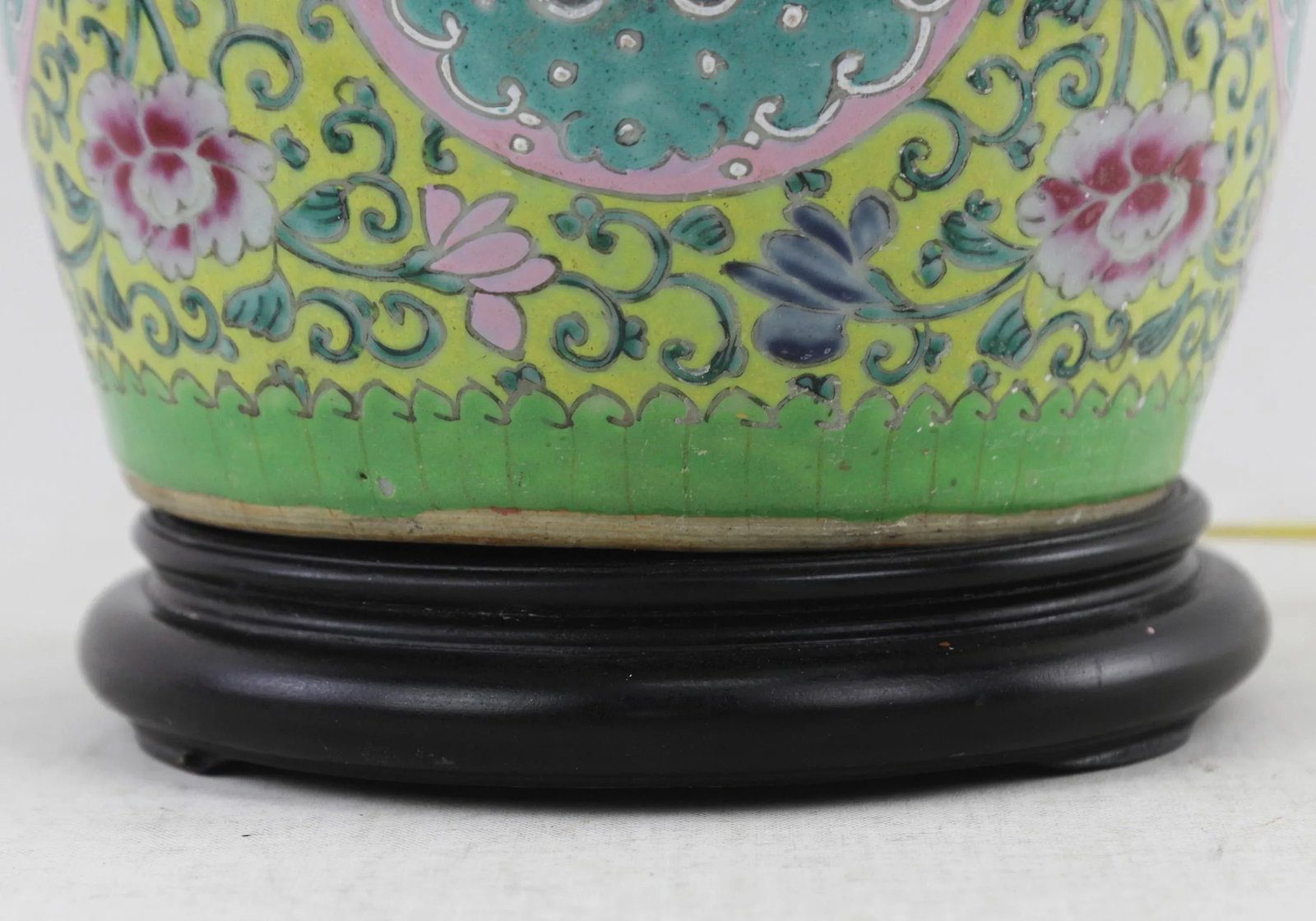 Early 20th Century Chinese Famille Rose Double Happiness Vase Table Lamp - 6