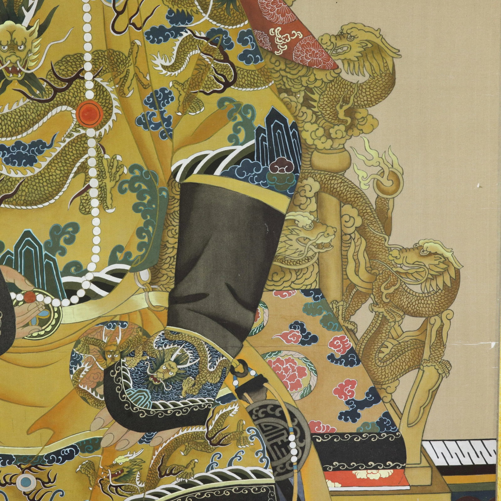 Pair of Vintage Chinese Imperial Ancestor Portraits on Silk: Qing Dynasty Emperor & Empress - 13