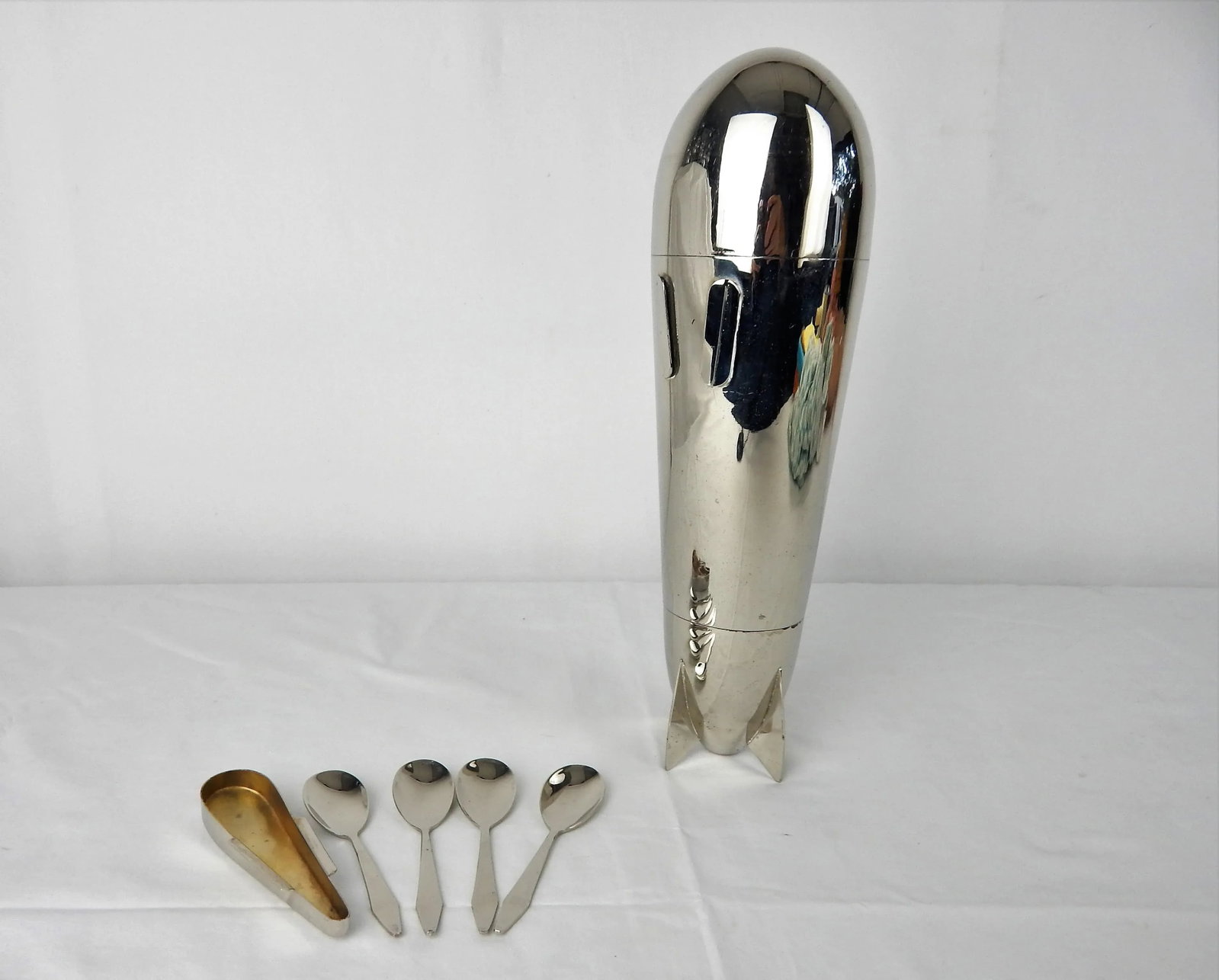 1928 "Zepplin" Cocktail Shaker Bar Set by j.a. Henkels - 4