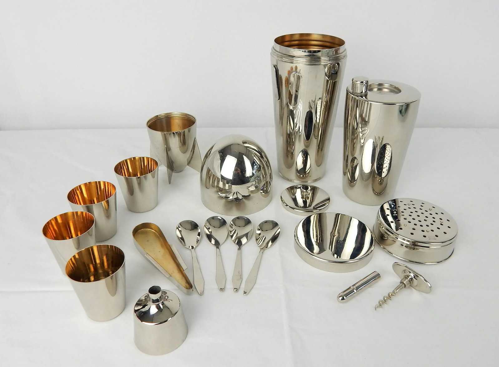 1928 "Zepplin" Cocktail Shaker Bar Set by j.a. Henkels - 7