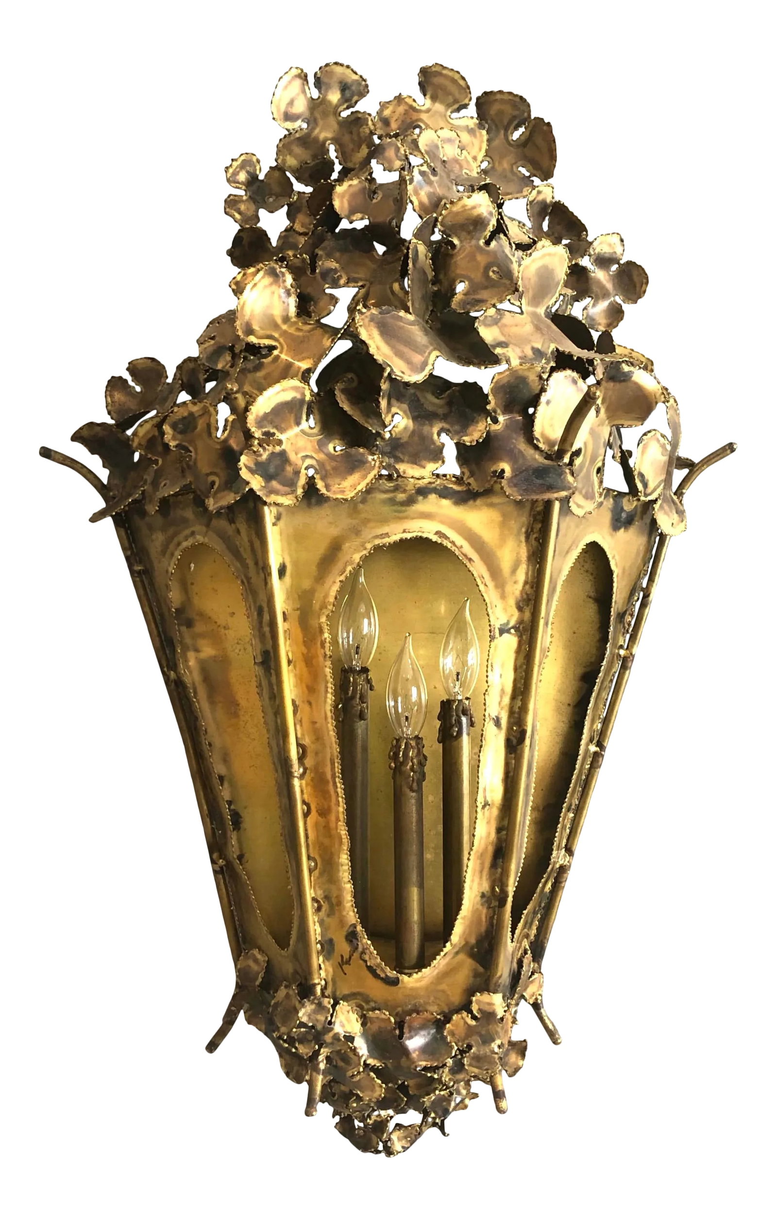 Extra Large Mid-Century Modern Brutalist Tom Greene Wall Lantern: From the sixties through seventies posh rat pack homes had lighting designed by Tom Greene. Originally a dental prosthetics and jewelry designer - he initially crafted these fixtures in his garage on 