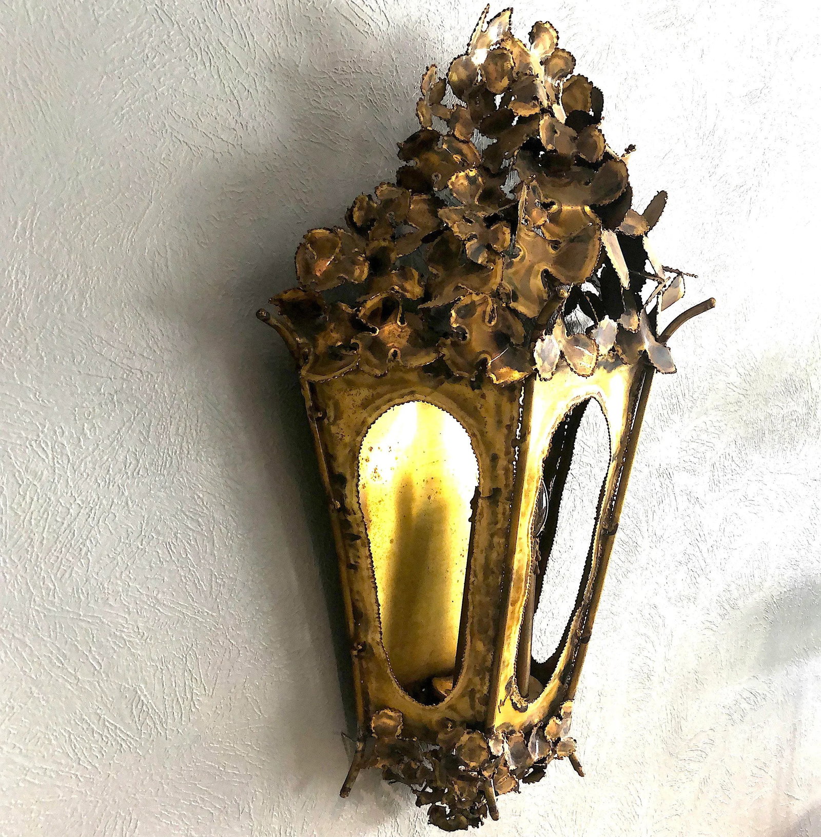 Extra Large Mid-Century Modern Brutalist Tom Greene Wall Lantern - 2