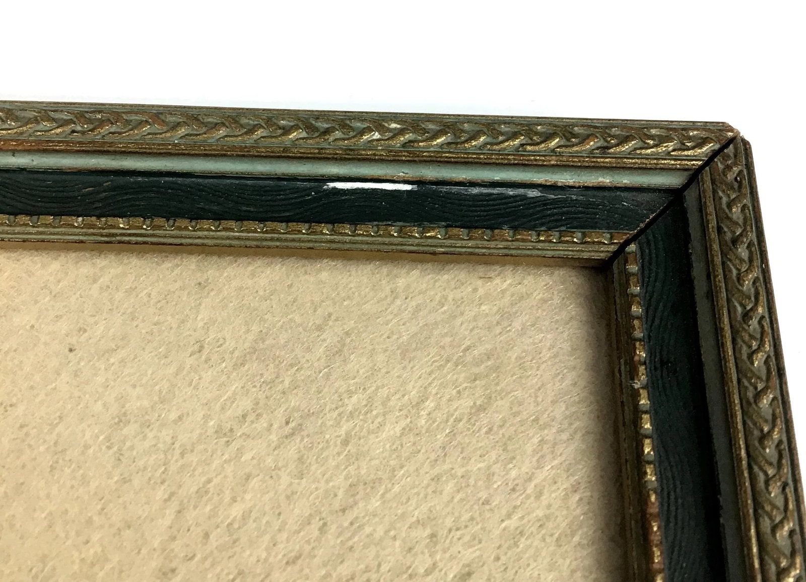 Antique Framed Hand Crocheted Textile Work of Art - 7