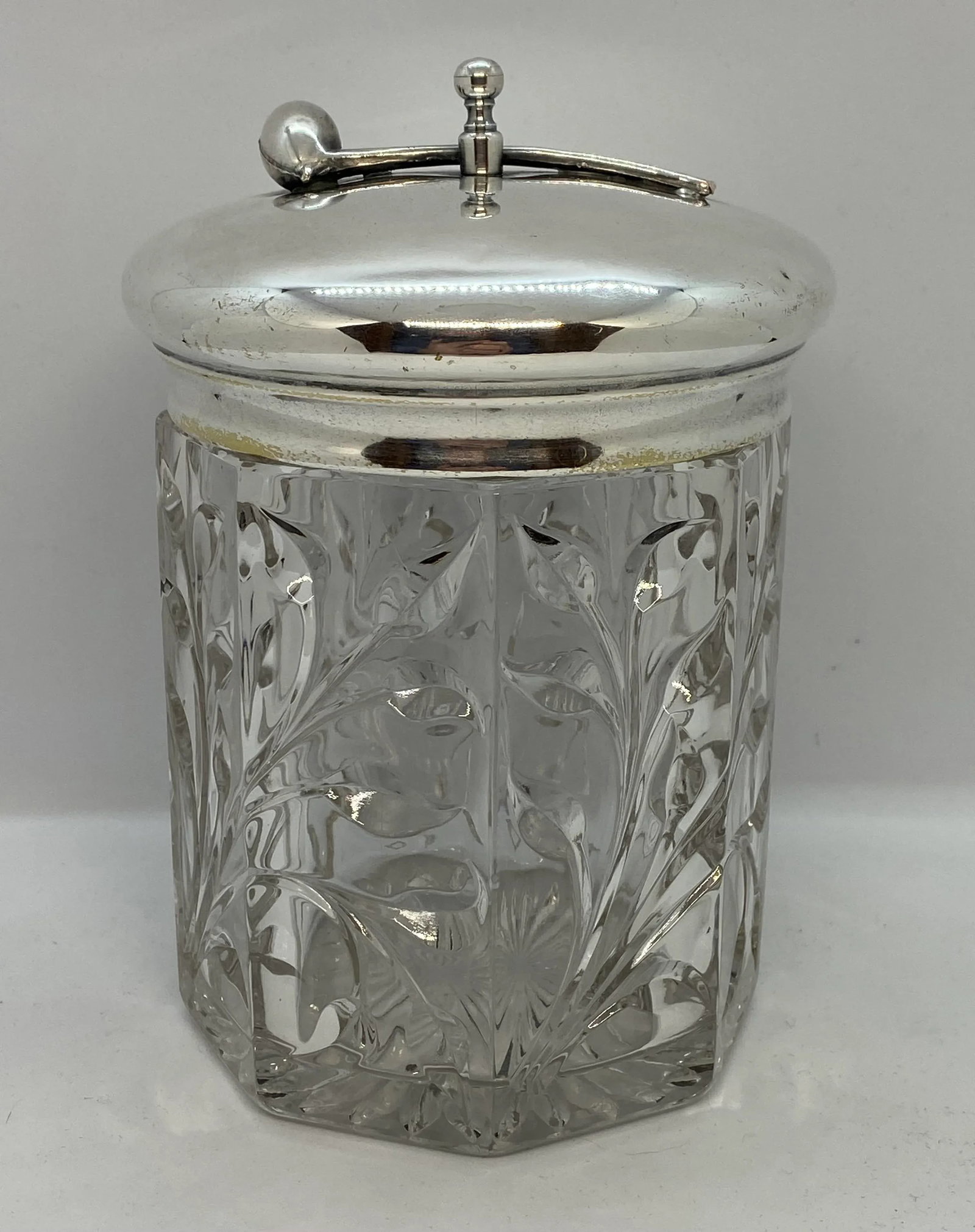 1920's Arts & Crafts Glass Pipe Tobacco Humidor With Pipe Design Lid - 4