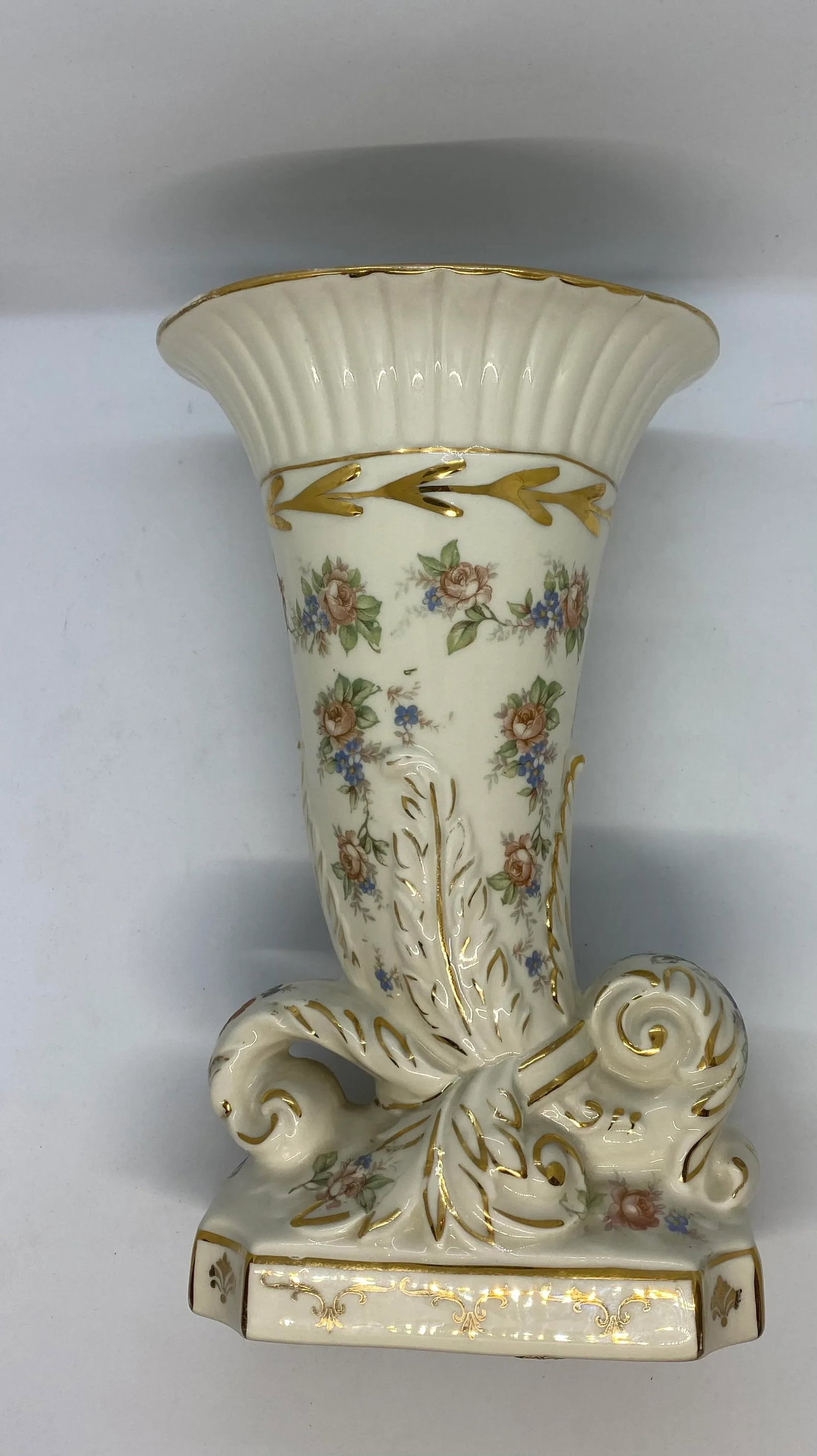 1940's English Hand Decorated "Eaton China" Vases With Pink Roses & Blue Posies Design - a Pair - 10