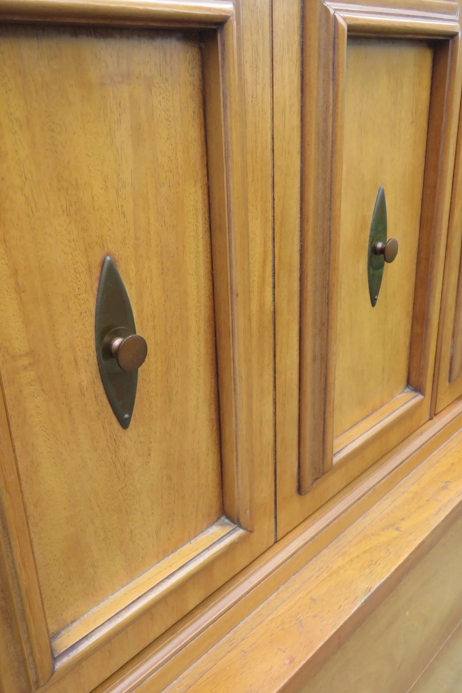 Mid Century Modern Chest of Drawers by Kent Coffey - 7