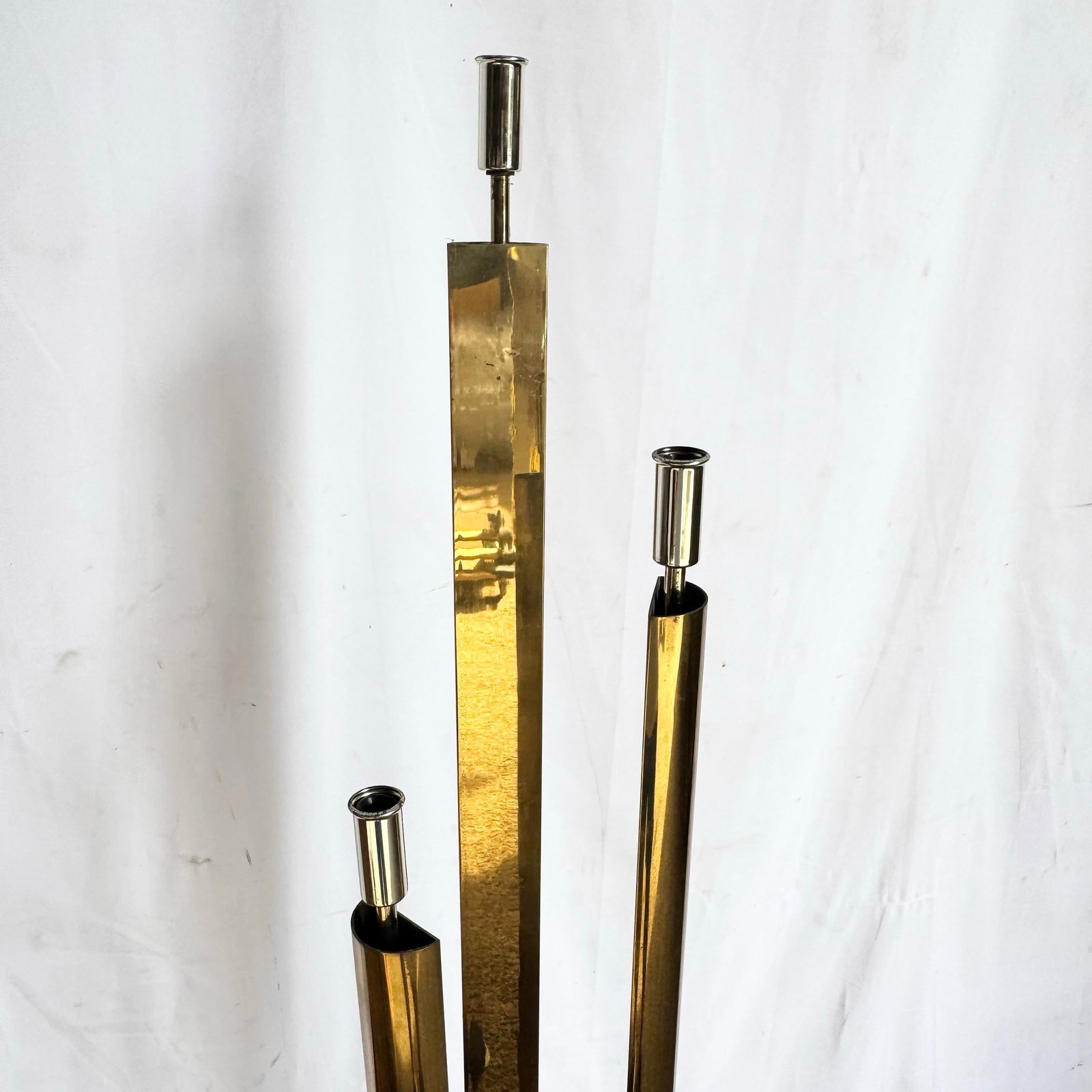 Art Deco Sculptural Acrylic and Brass Torchiere Floor Lamp With Calla Lily-Inspired Shades - 8