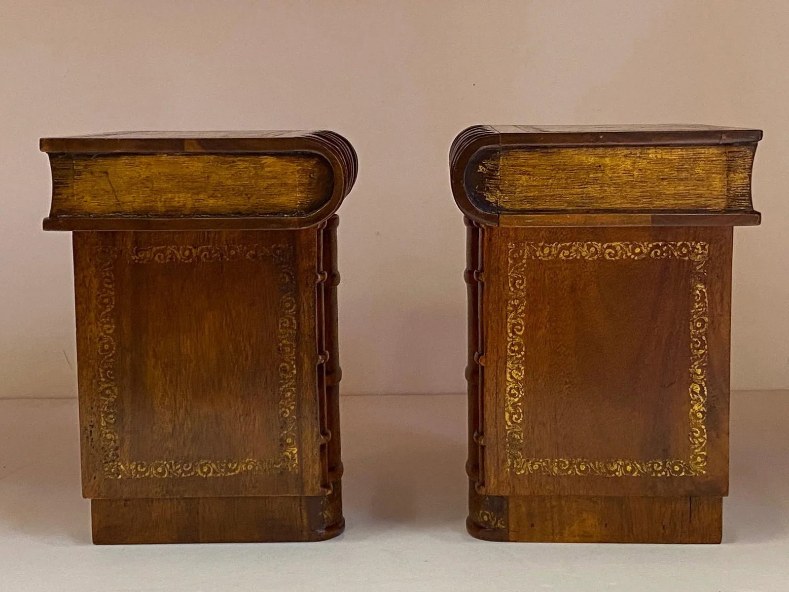 Vintage Theodore Alexander Trompe l'Oeil Book Brackets -Pair - 10