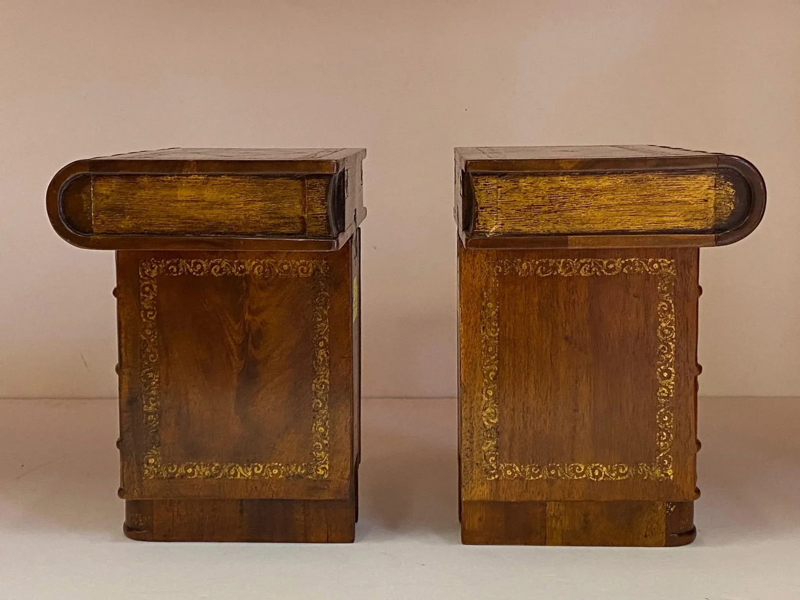 Vintage Theodore Alexander Trompe l'Oeil Book Brackets -Pair - 6
