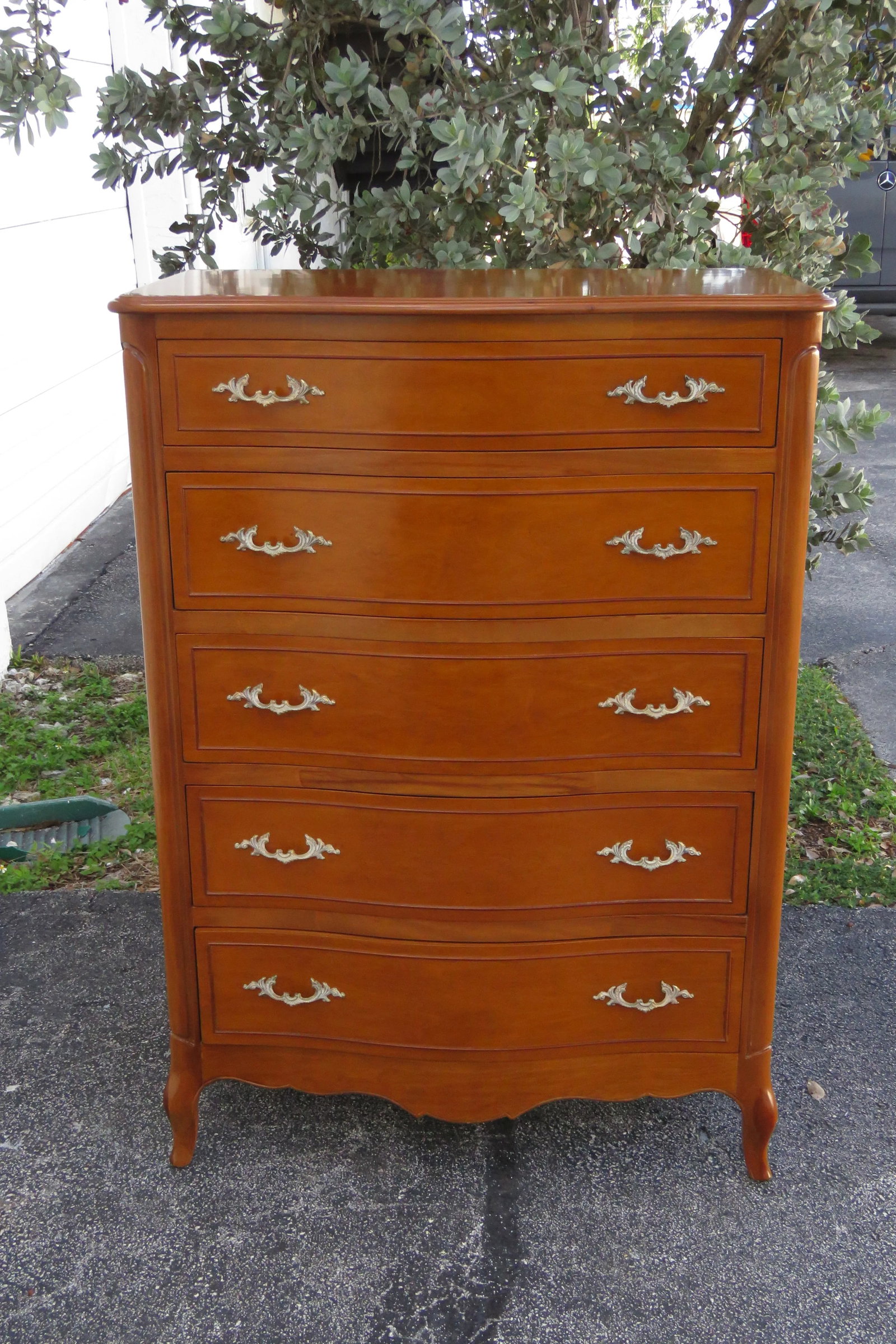 French Cherry Serpentine Front Chest of Drawers by Drexel Furniture - 13