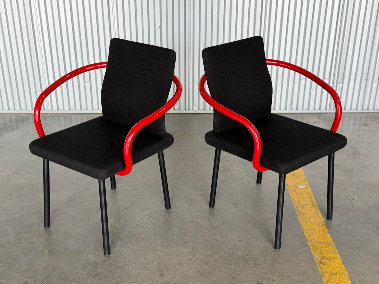 1990s Set of 2 Ettore Sottsass Mandarin Chairs by Knoll - Black + Red Post Modern - 4