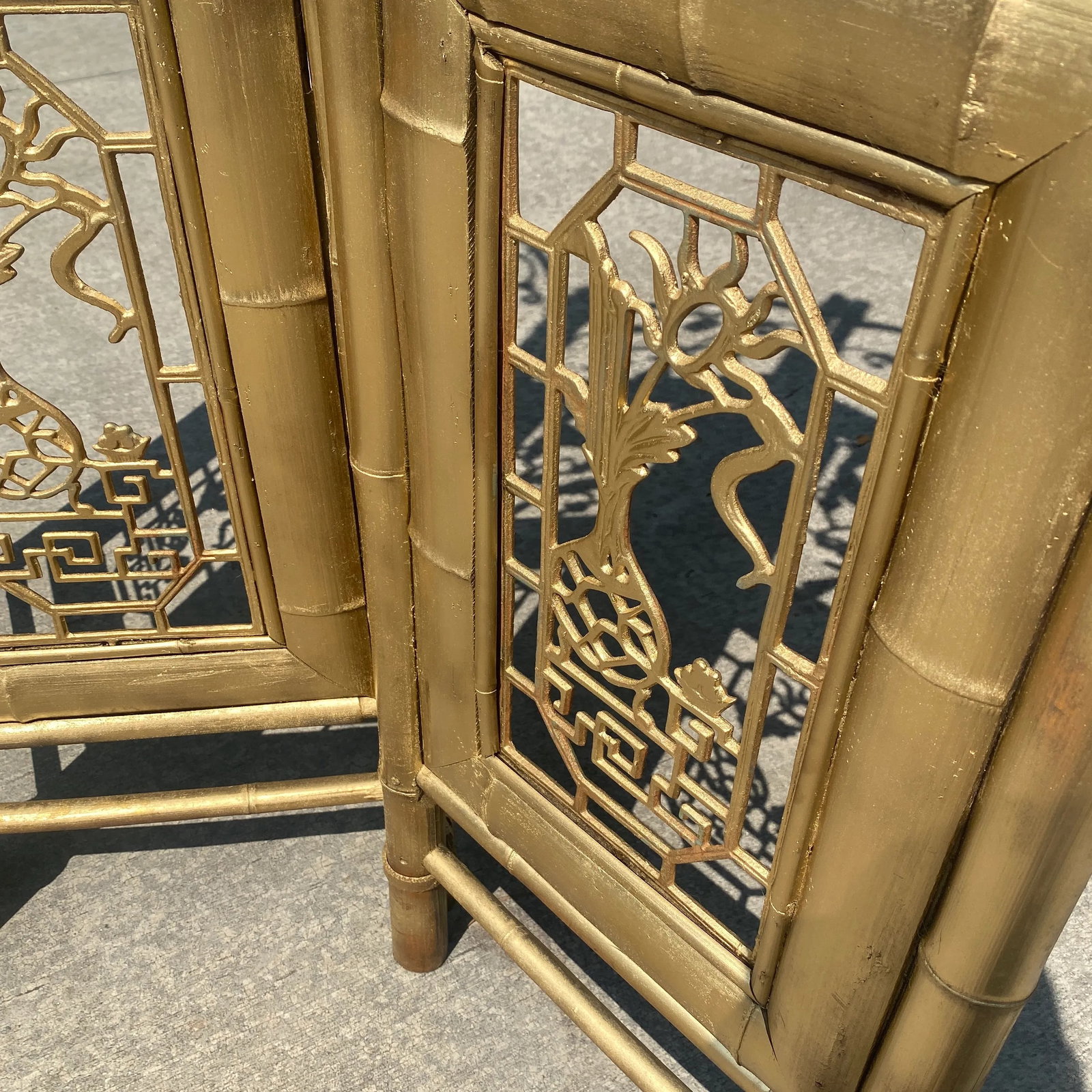 1970s Gold Bamboo Carved Screen Greek Key Bird Motif - 8