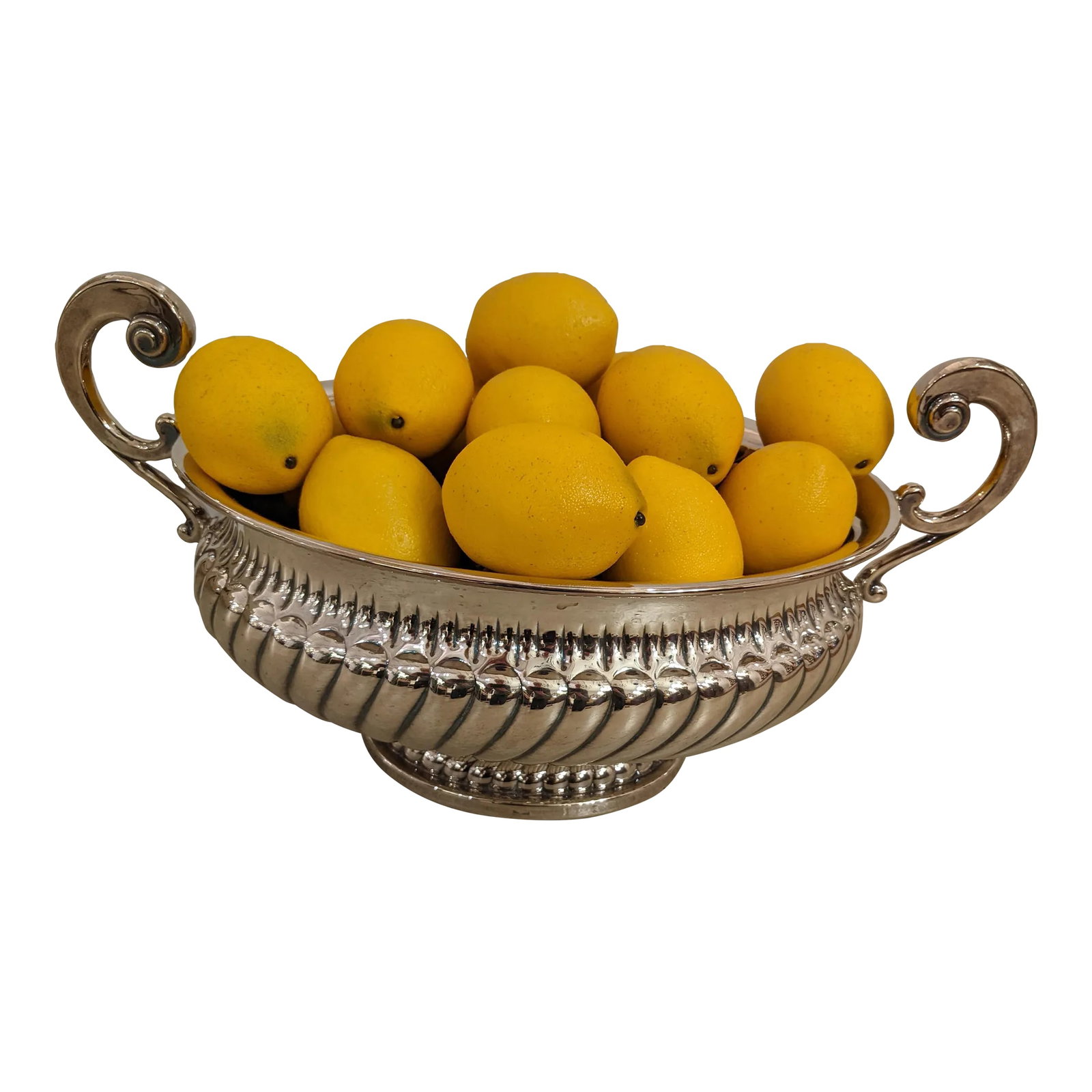 Silverplate Tureen With Lemons: Elegant silver plate tureen with beautiful shine and details. The faux lemons are a nice touch, but can be used for display for whatever your imagination provides. opening 7.5". Condition: Alterations