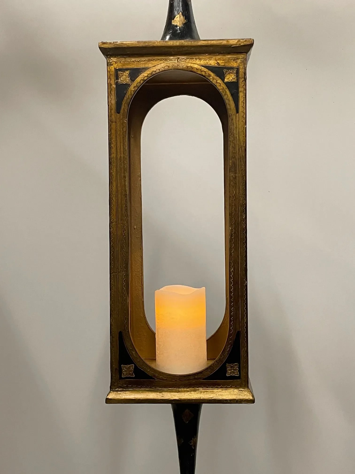 Ebonized & Gilt Venetian Hanging Lanterns -A Pair - 9