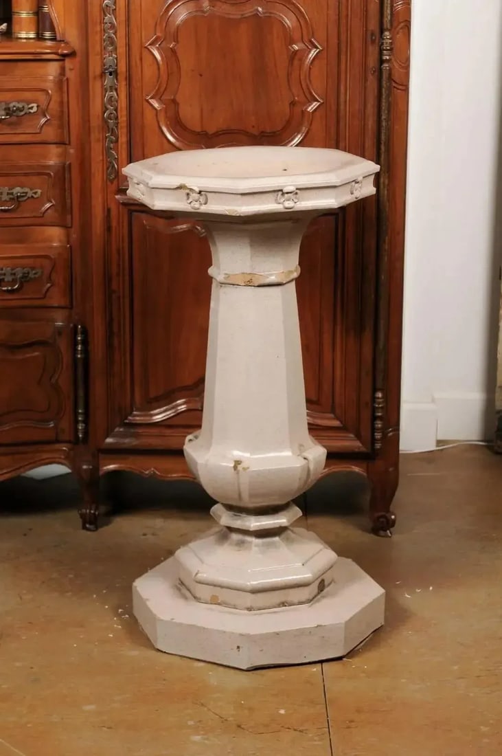 English Turn of the Century Glazed Pottery Bird Bath with Carved Flowers, 1900s - 11