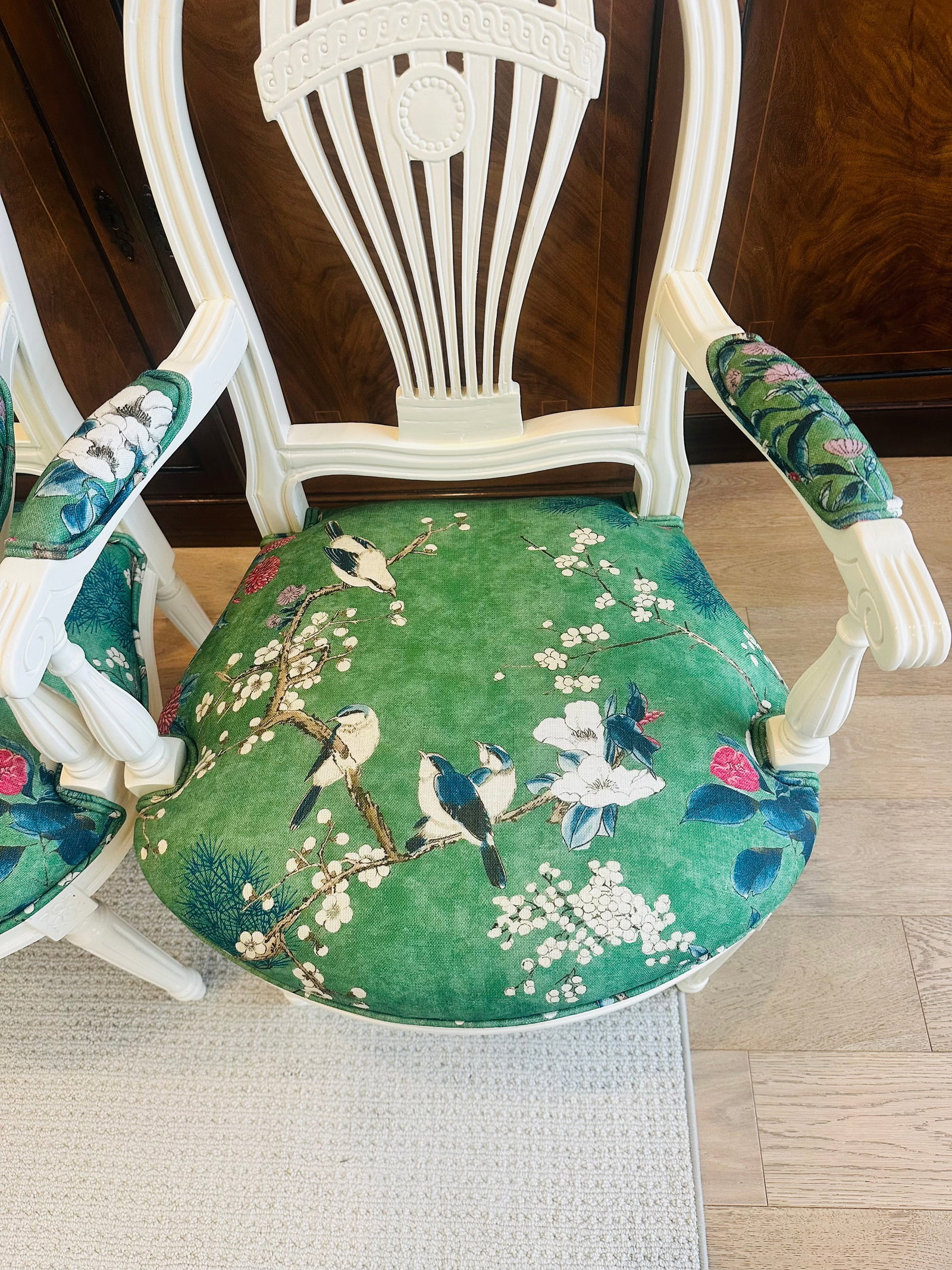 20th-Century Louis XVI Style Neoclassical Armchairs, Newly Reimagined - Thibaut Katsura in Emerald - 10