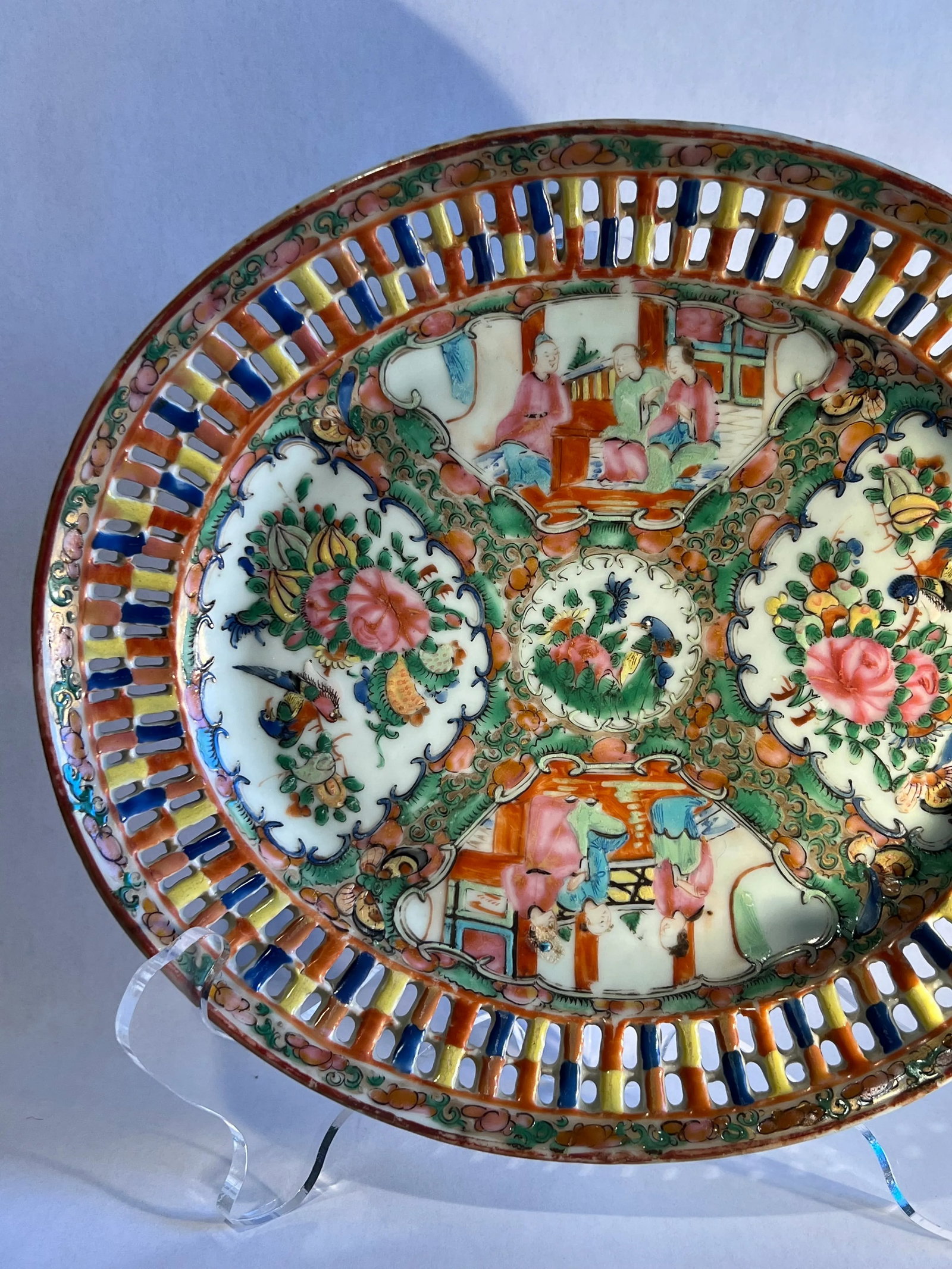 19th Century Chinese Rose Medallion Pierced Platter - 2