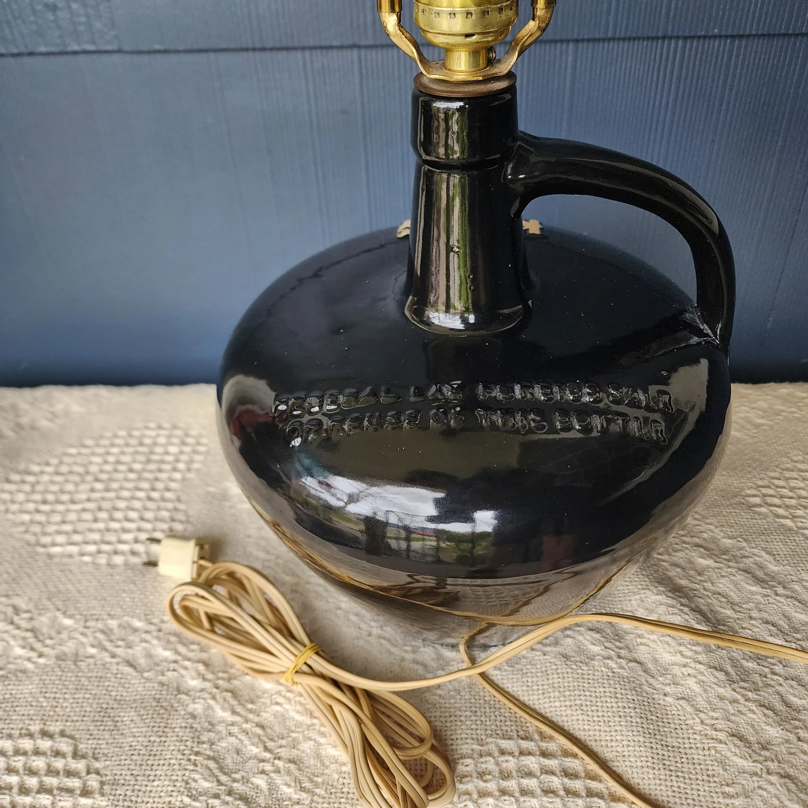Vintage Mid-Century King Whiskey Jug Lamp - 4