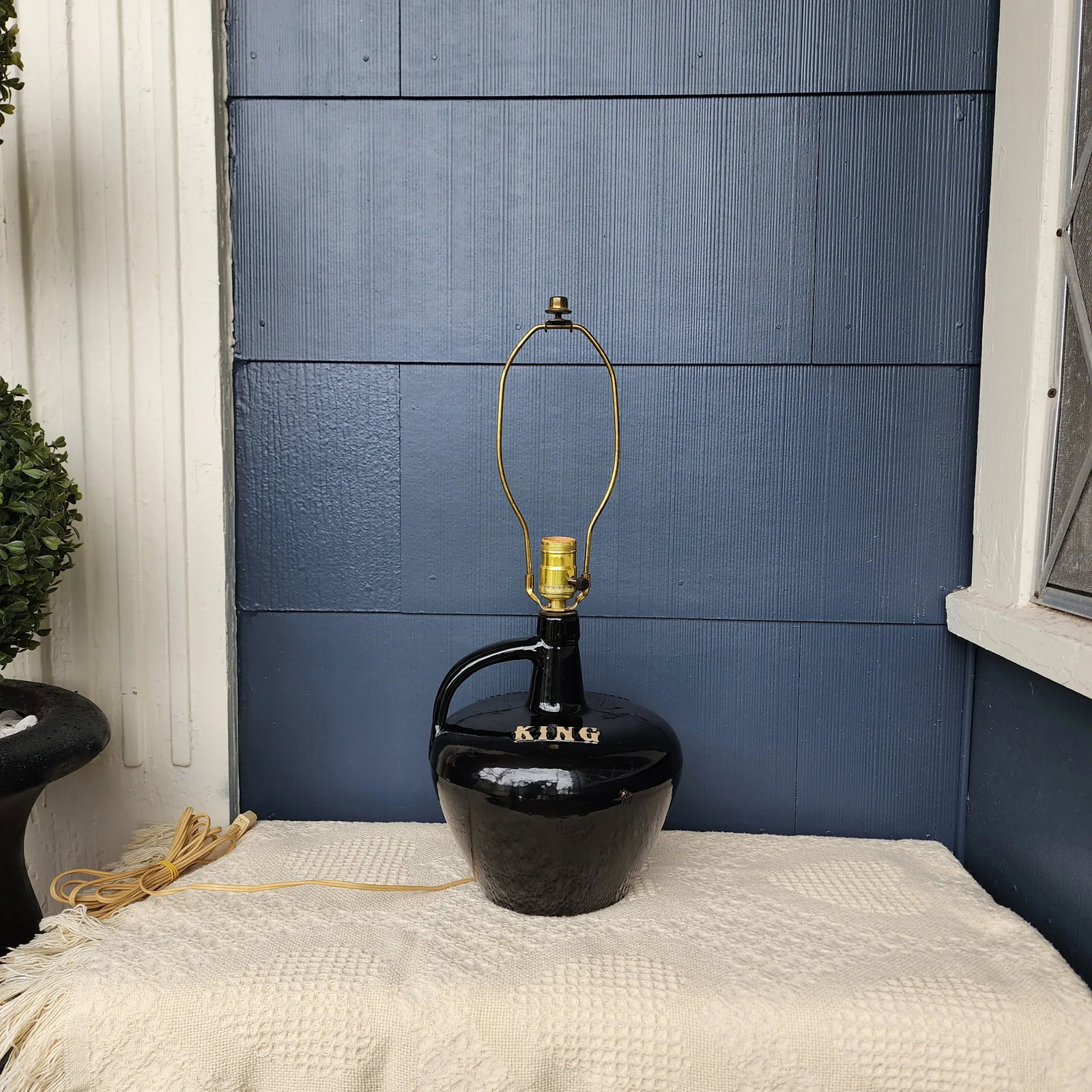 Vintage Mid-Century King Whiskey Jug Lamp - 6