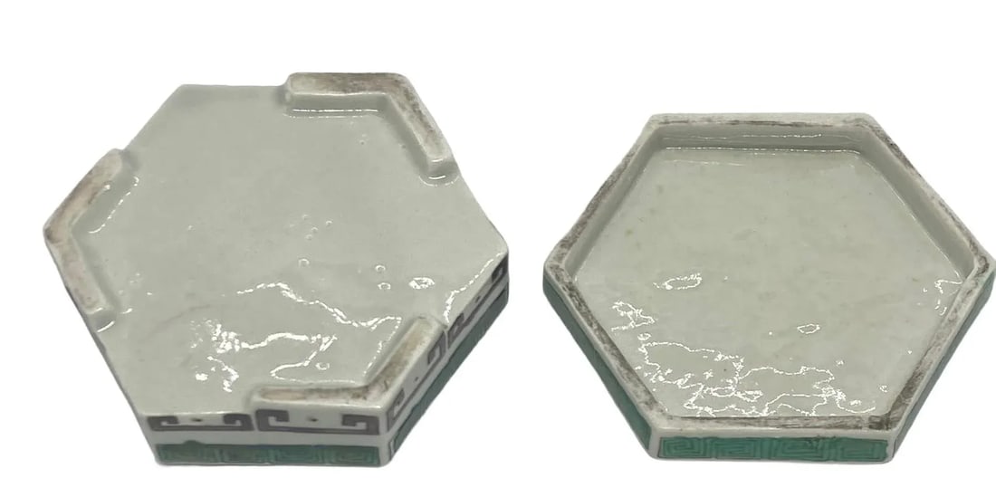 Early 20th Century Small Chinese Famille Verte Hexagonal Porcelain Hand Painted Boxes With Lids - Se - 10